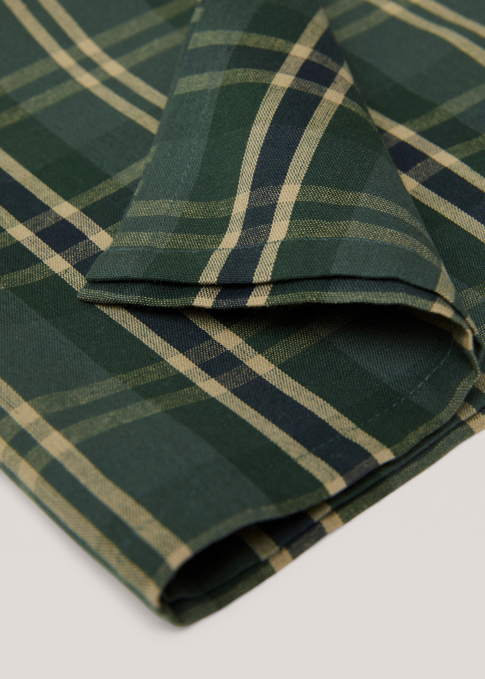 100% cotton check napkin 45x45cm - Details of the article 2