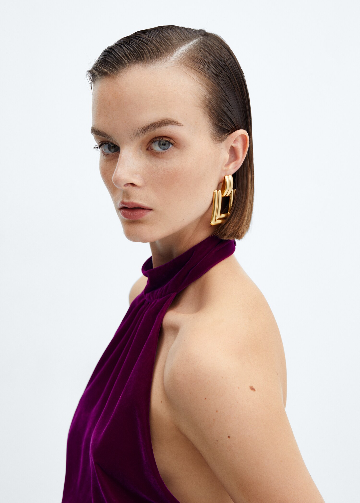Velvet halter-neck top - Details of the article 1