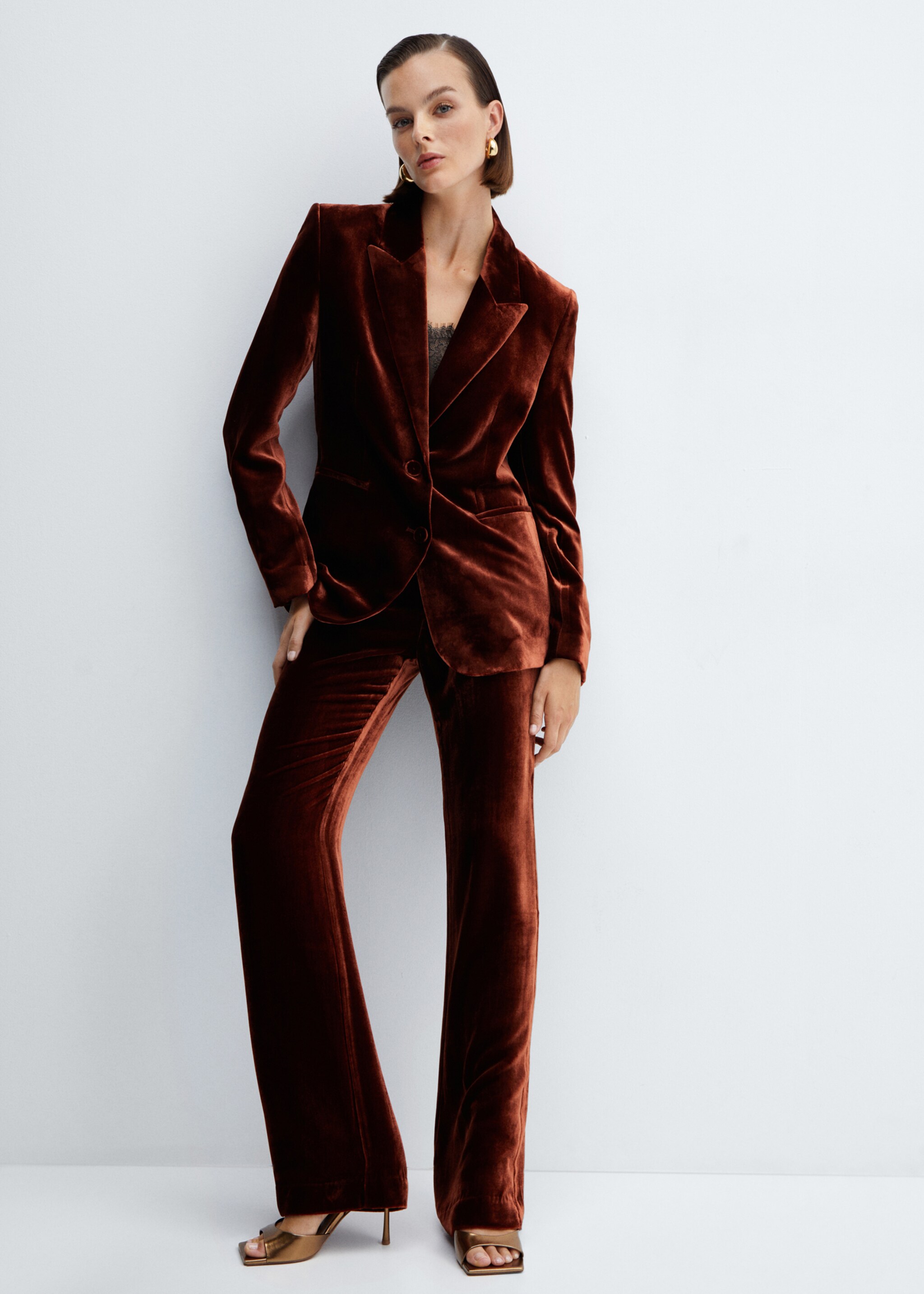 Velvet suit trousers - Details of the article 2, Burnt Orange. Ref: 57099102-00.