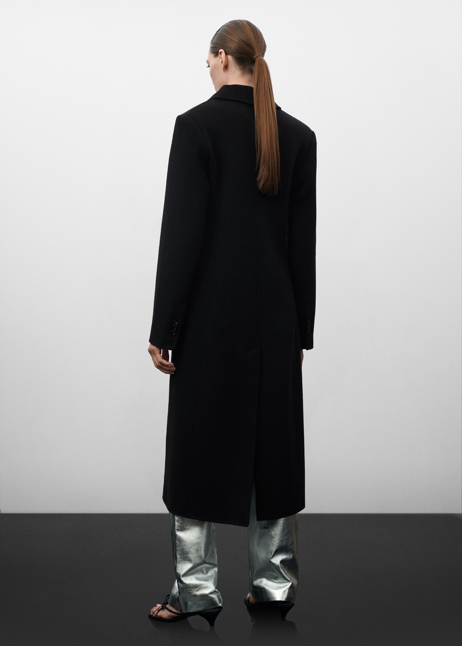 Structured cashmere wool coat - Reverse of the article