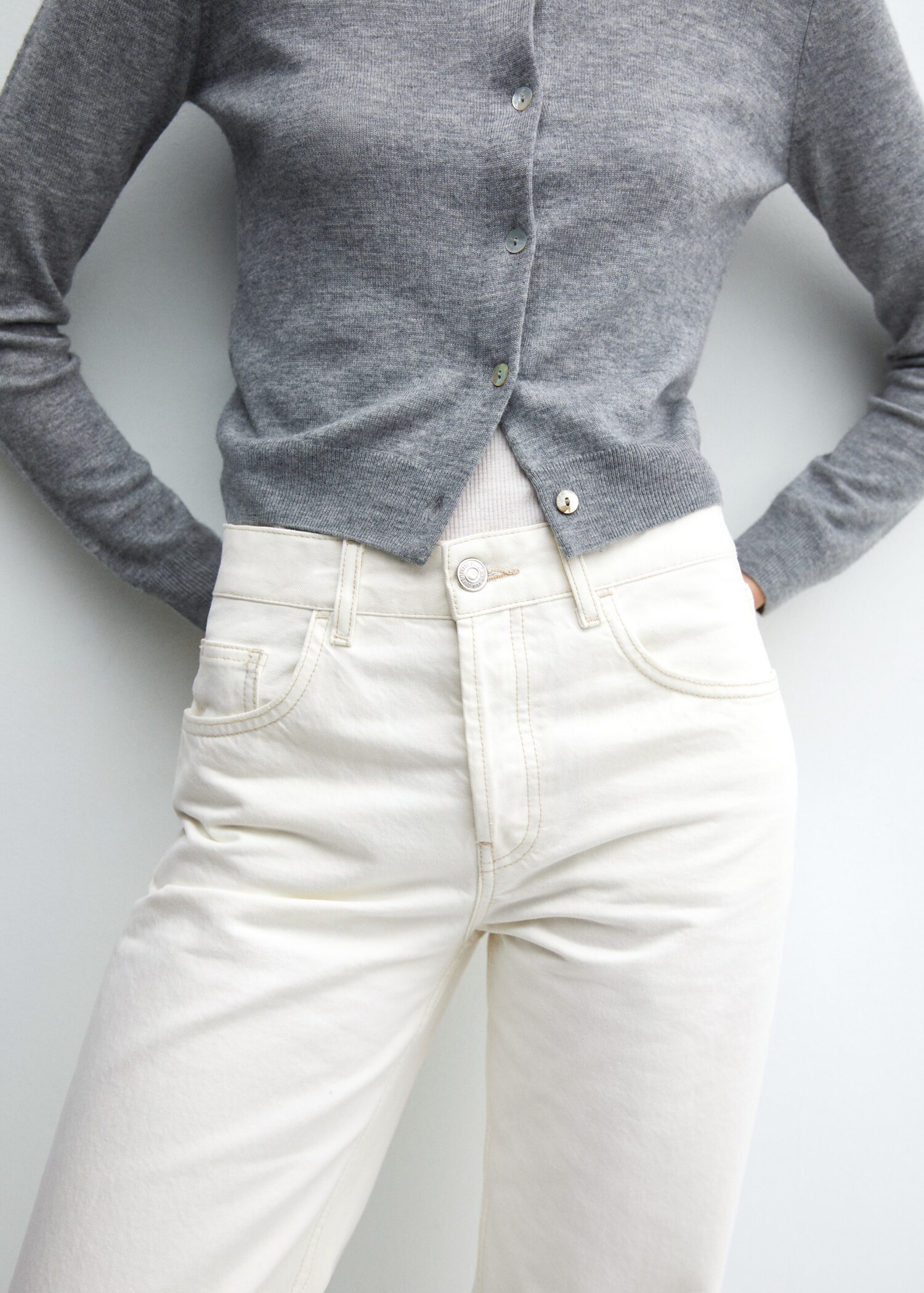 Mid-rise straight jeans - Details of the article 6