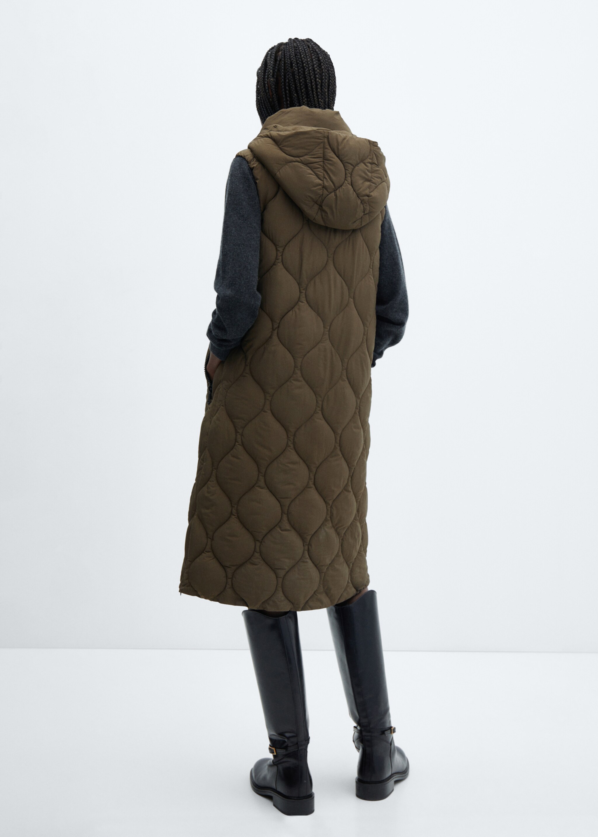 Long puffer vest - Reverse of the article, Khaki. Ref: 57856710-00.