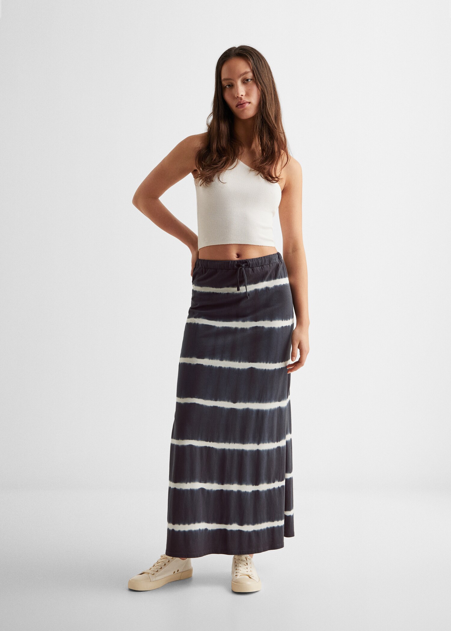 Slit long skirt - General plane