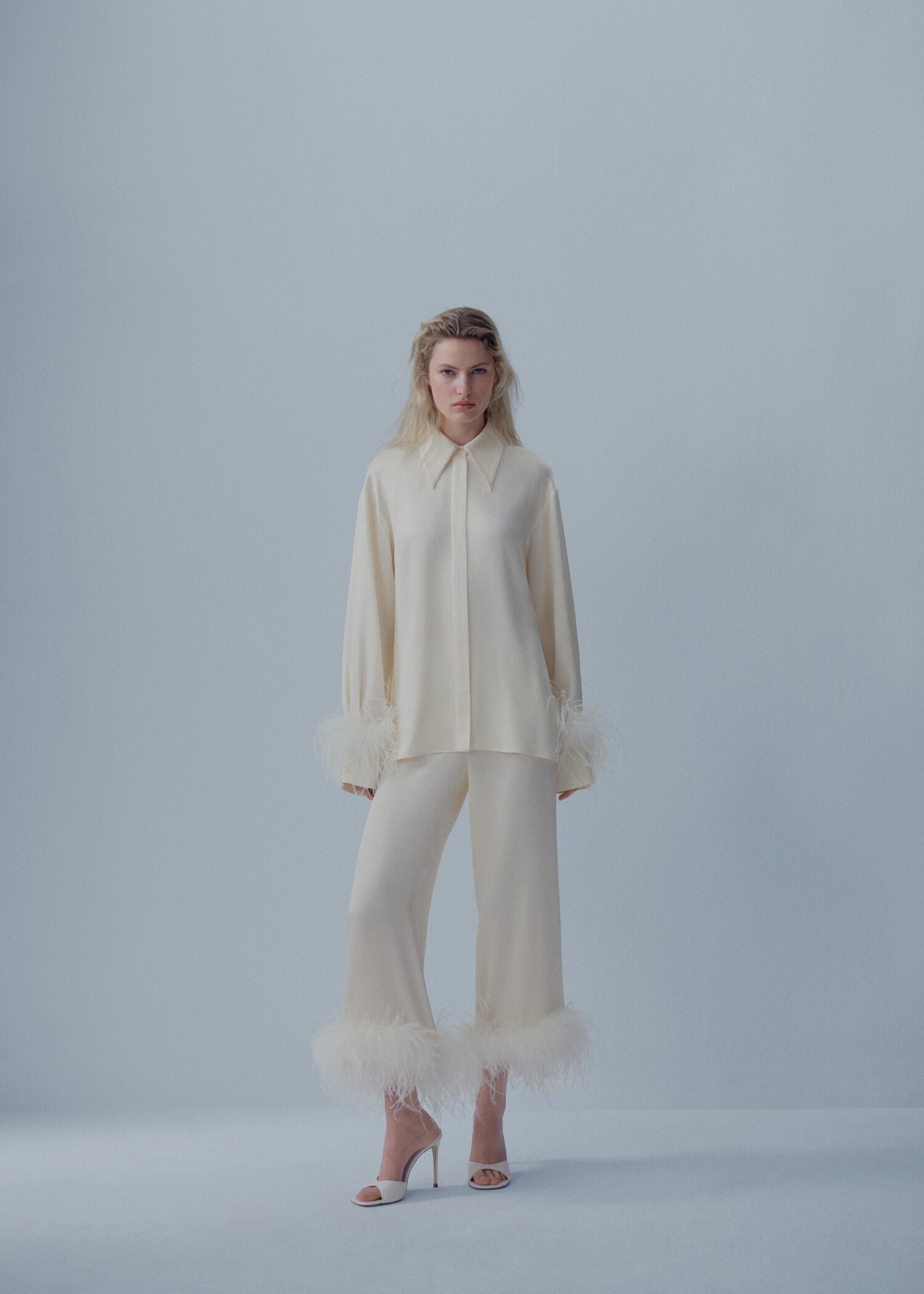 Satin trousers with feather detail - General plane