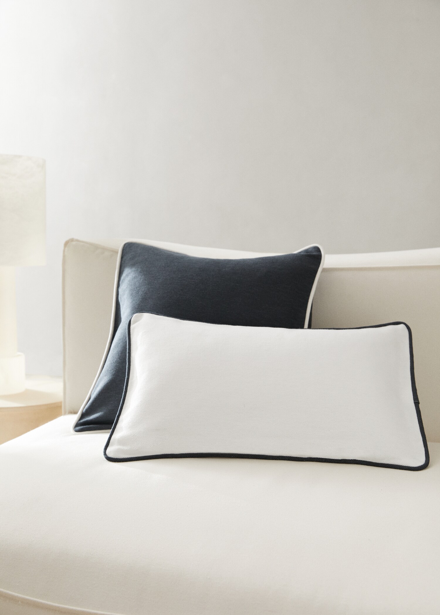 Piping cushion cover 30x50cm - General plane