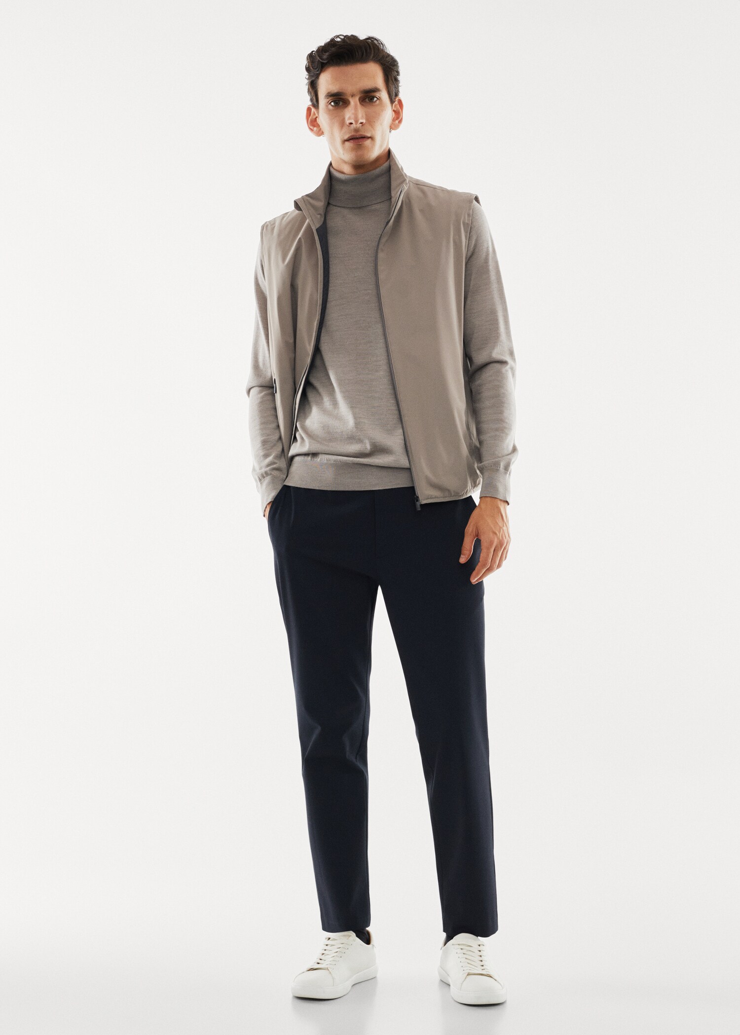 100% merino wool turtleneck sweater - General plane