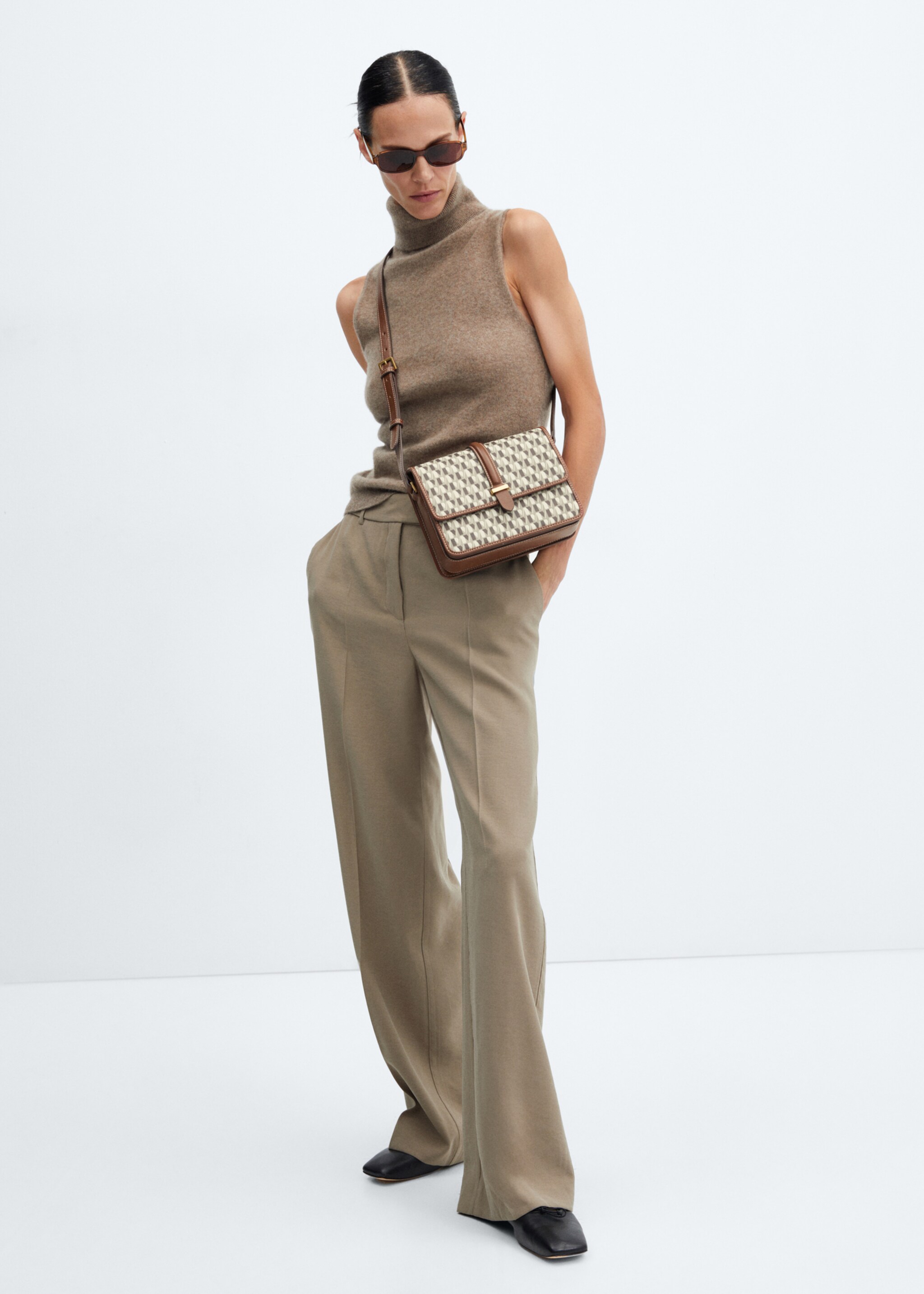 Shoulder bag with printed logo - General plane