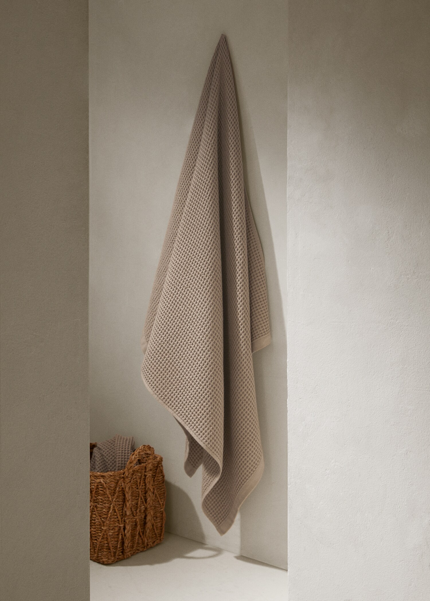 100% cotton waffle bath towel - General plane
