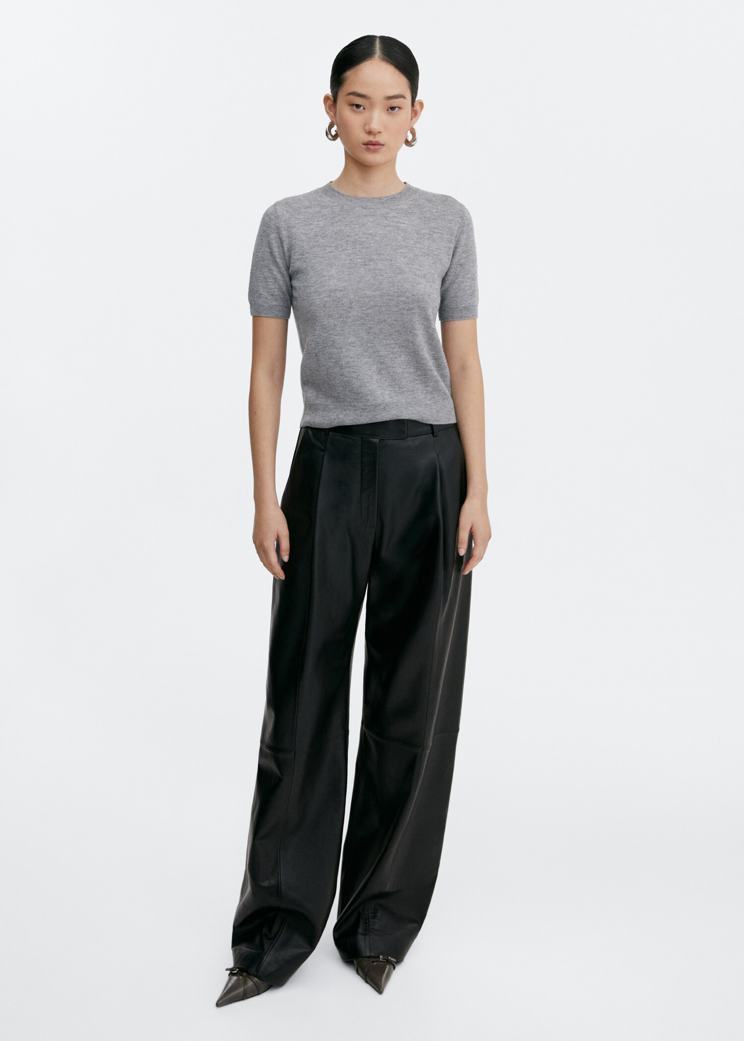 Short-sleeved wool sweater - General plane