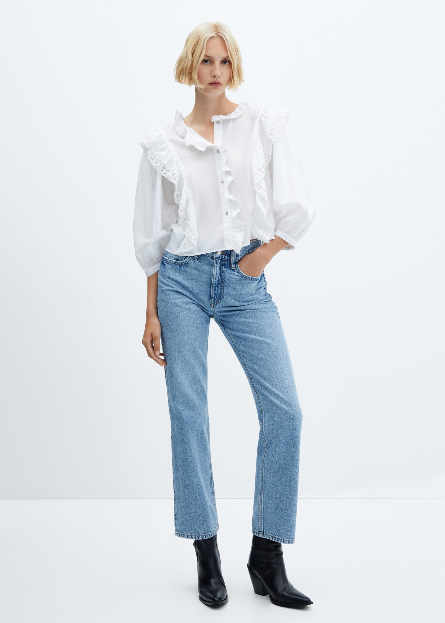 Bluse mit Spitzenrüschen - Damen | MANGO OUTLET Deutschland