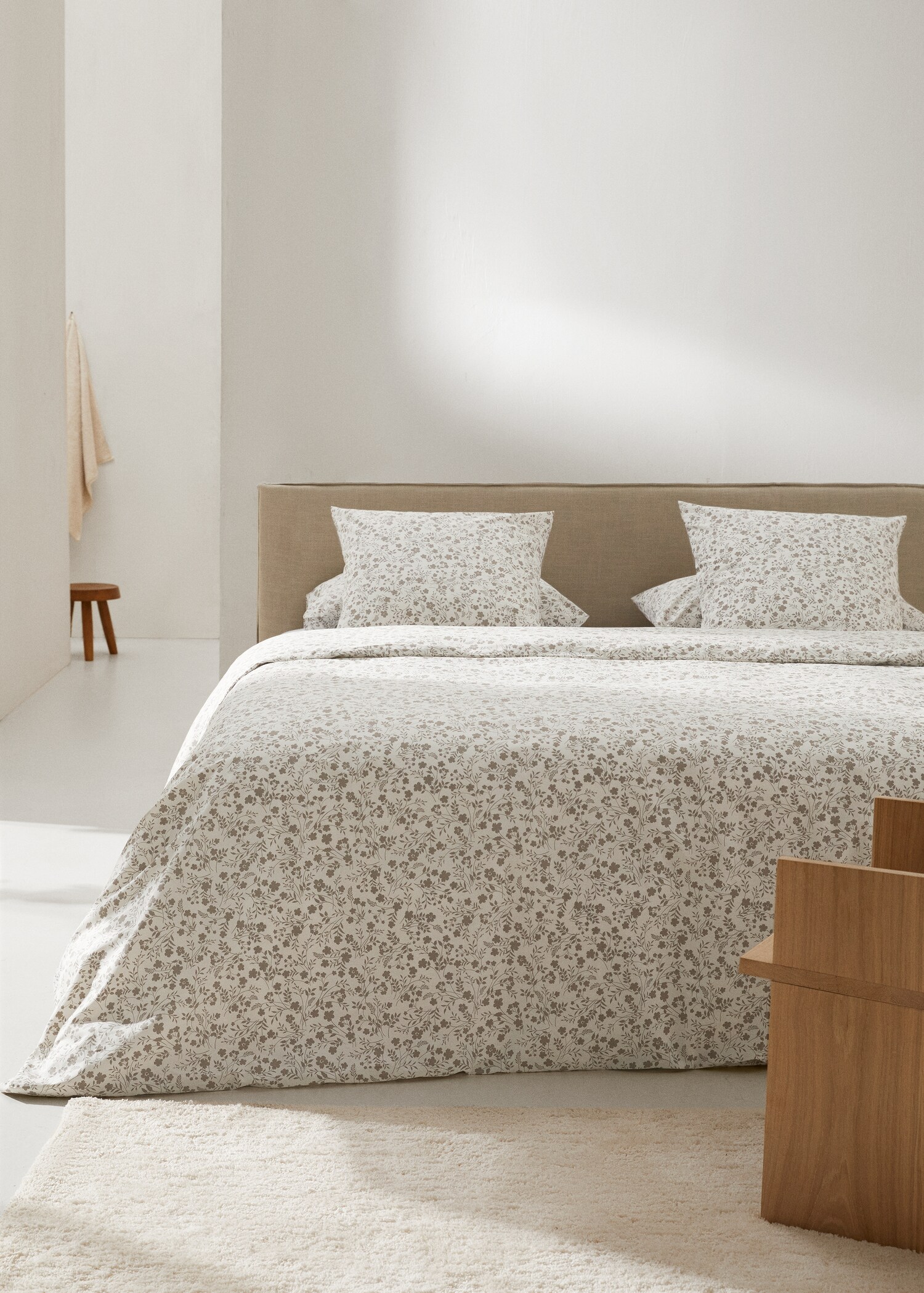 Copripiumino fiori stampa letto 180 cm - Piano generale