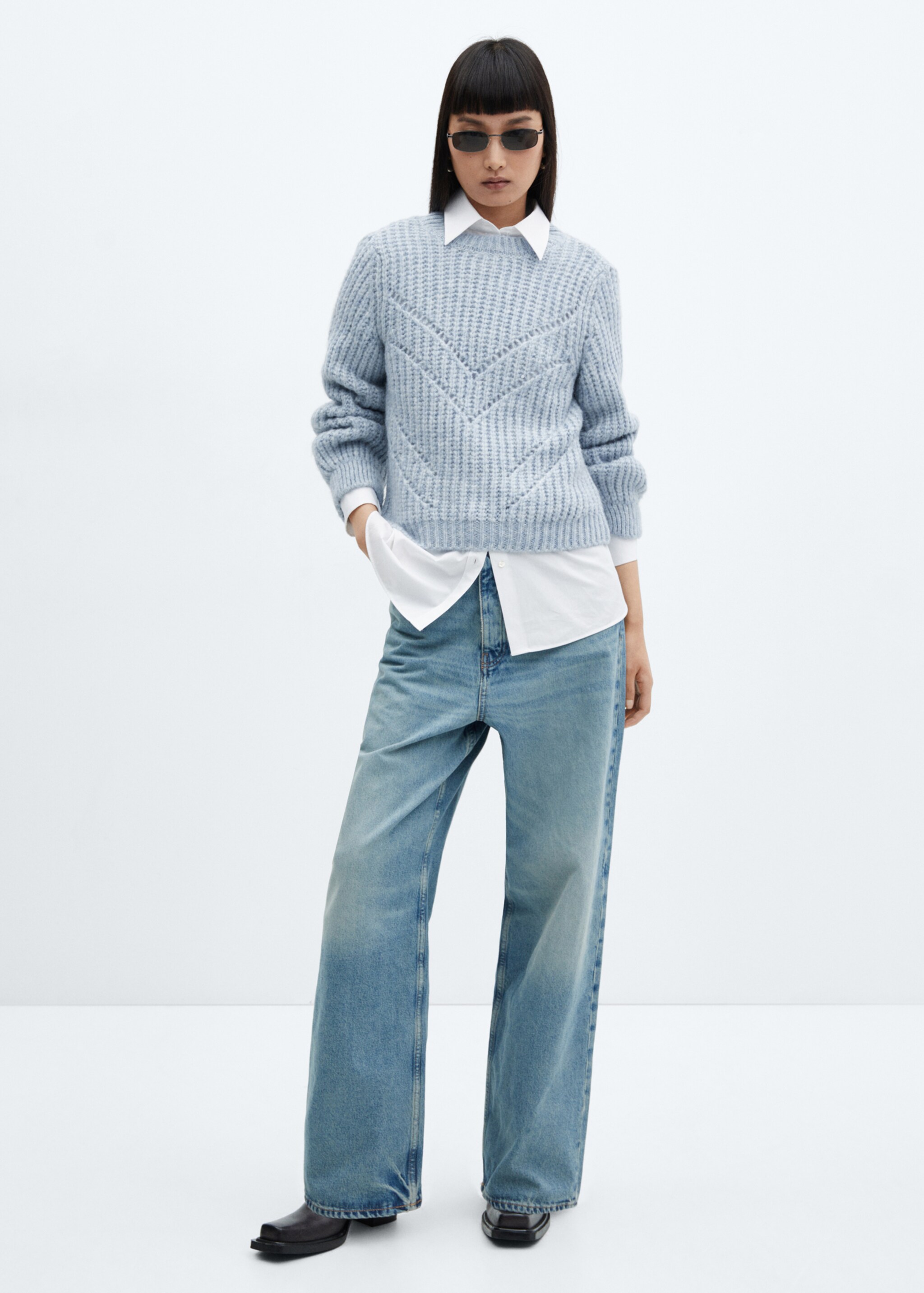 Open work-detail sweater - General plane