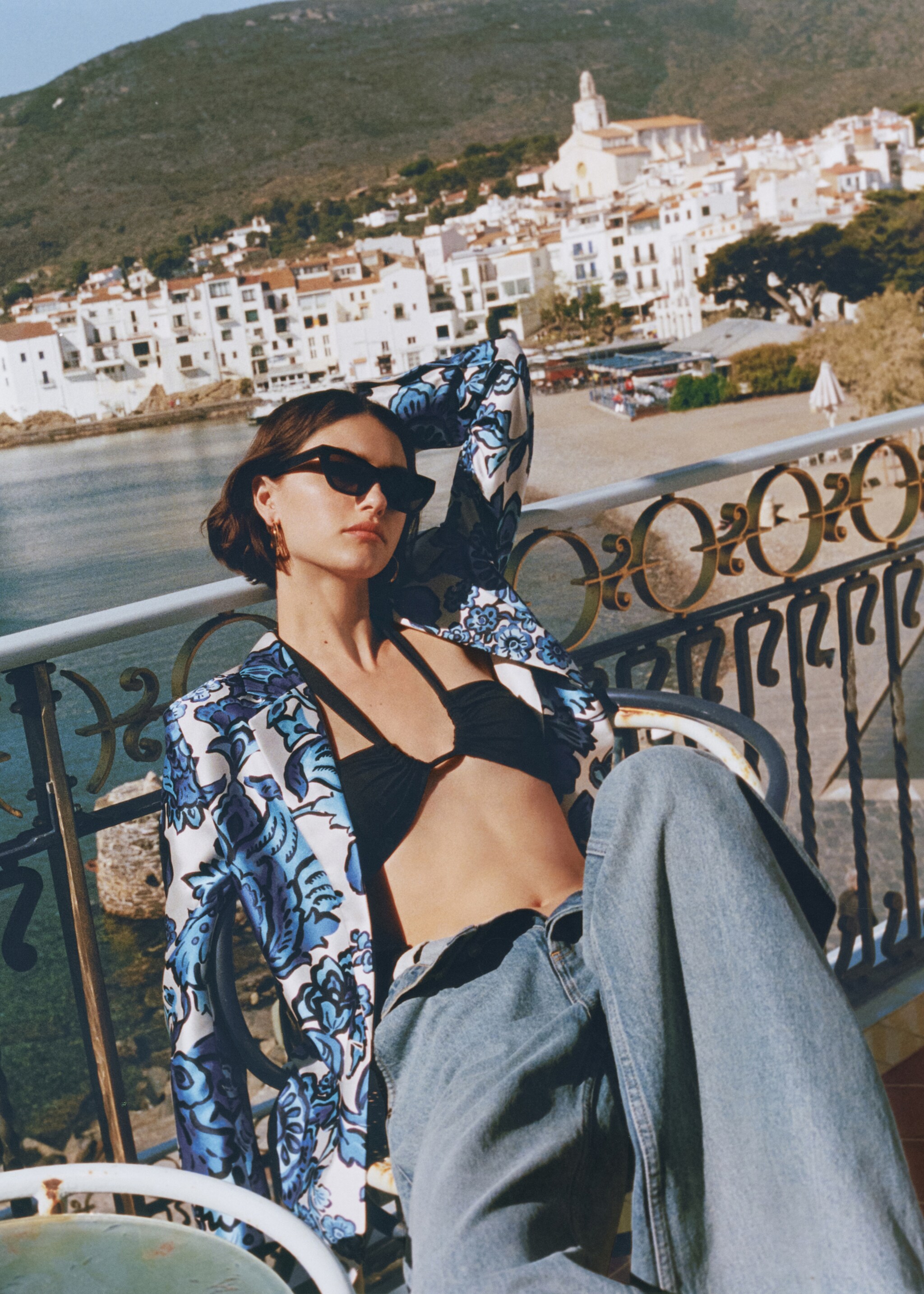 Cat-eye sunglasses - General plane, Black. Ref: 57010007-00.