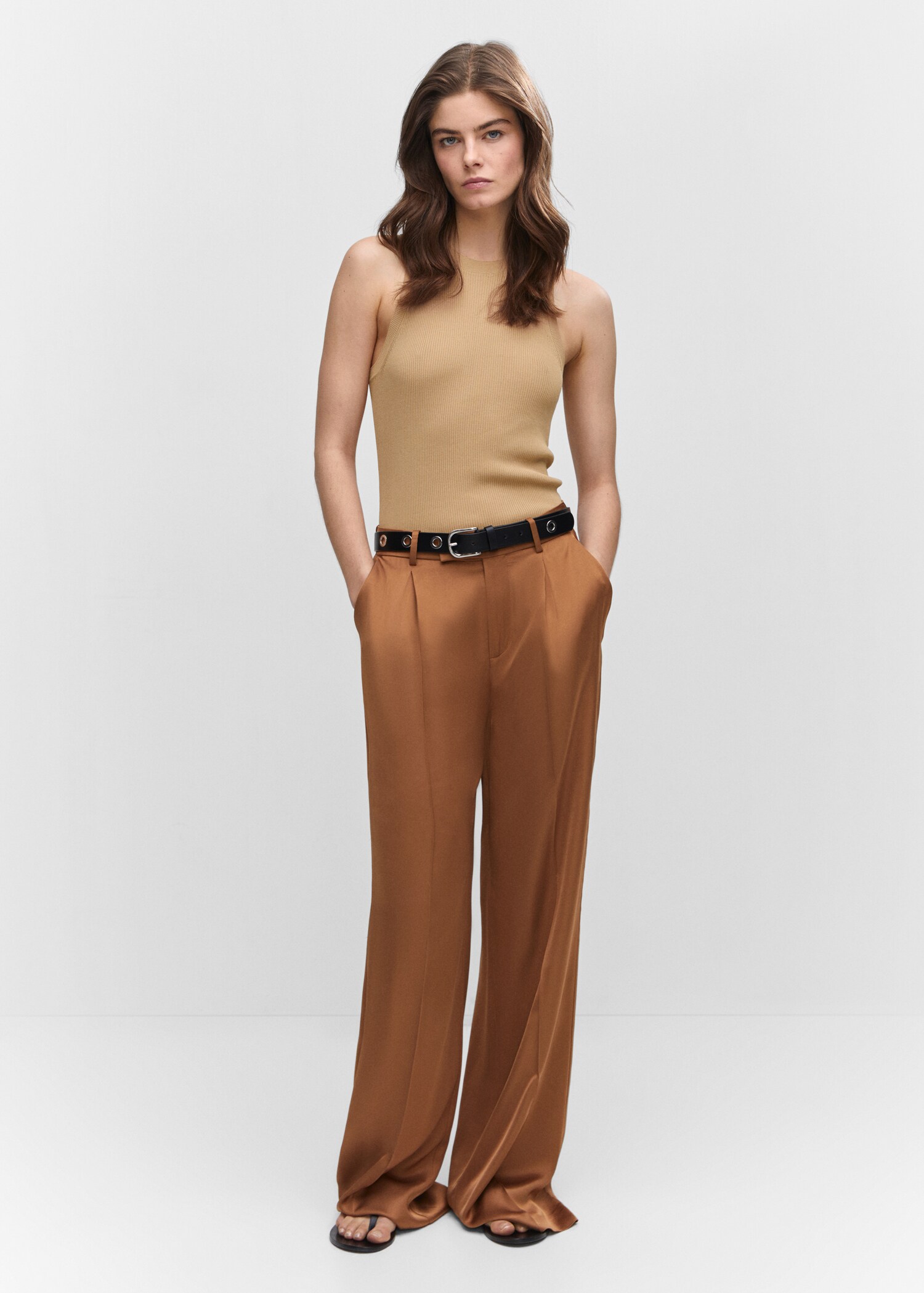 Ribbed knit top - General plane