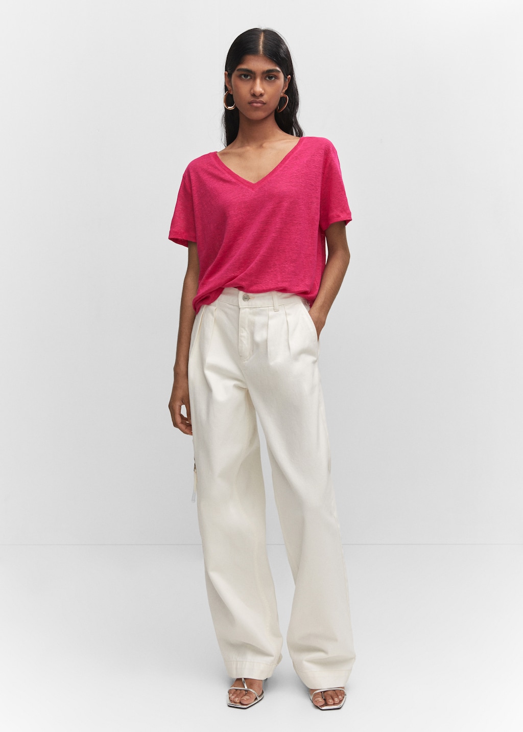 Maglietta lino collo a V Donna MANGO OUTLET Italia