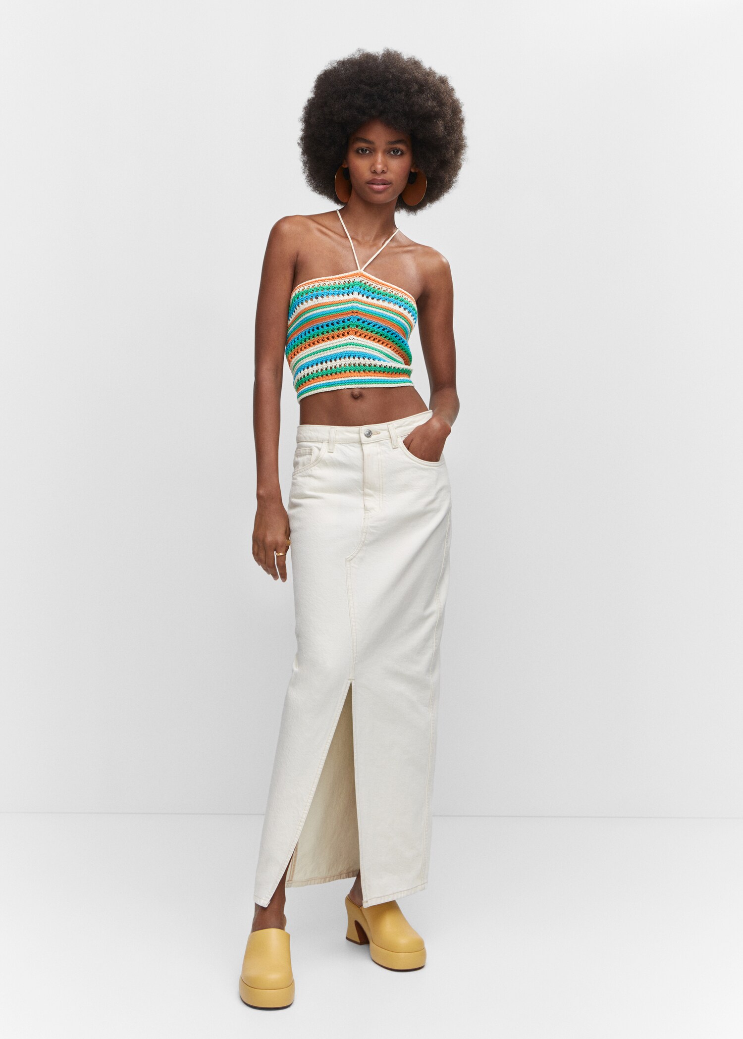 Halter neck crochet top - General plane
