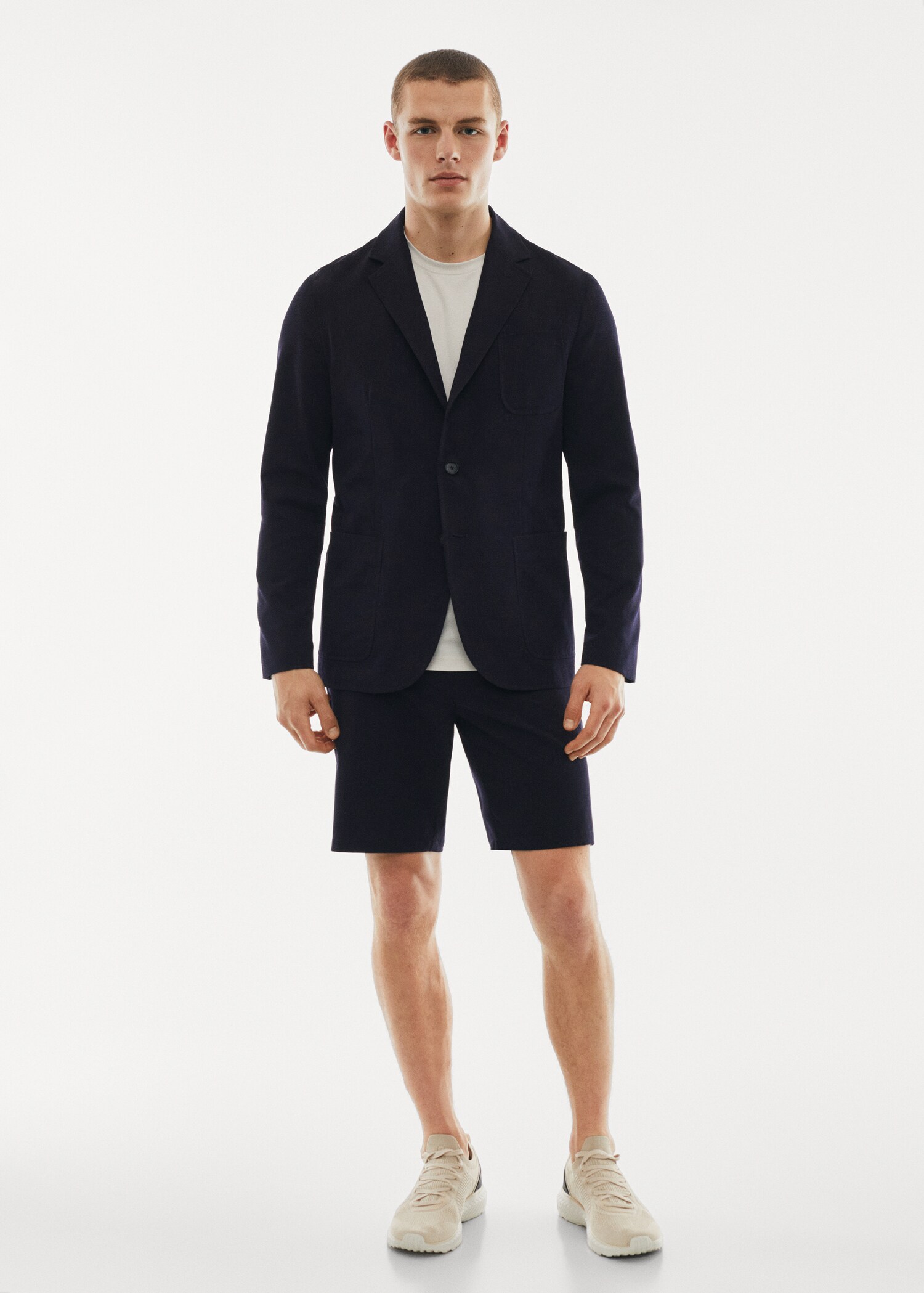 Water-repellent jacket with pockets - General plane