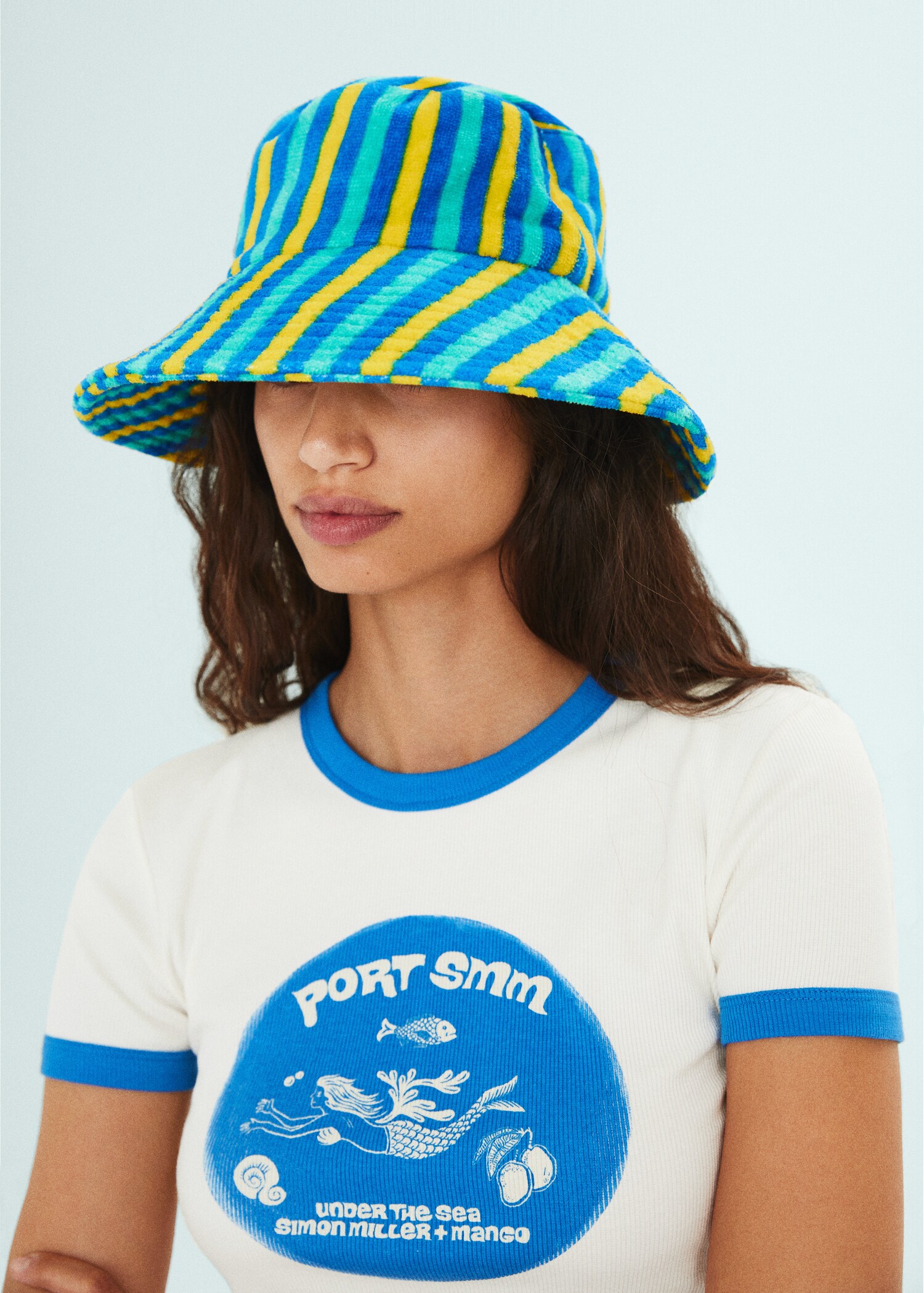 Gestreifter Bucket Hat aus Frottee - Allgemeine Ansicht