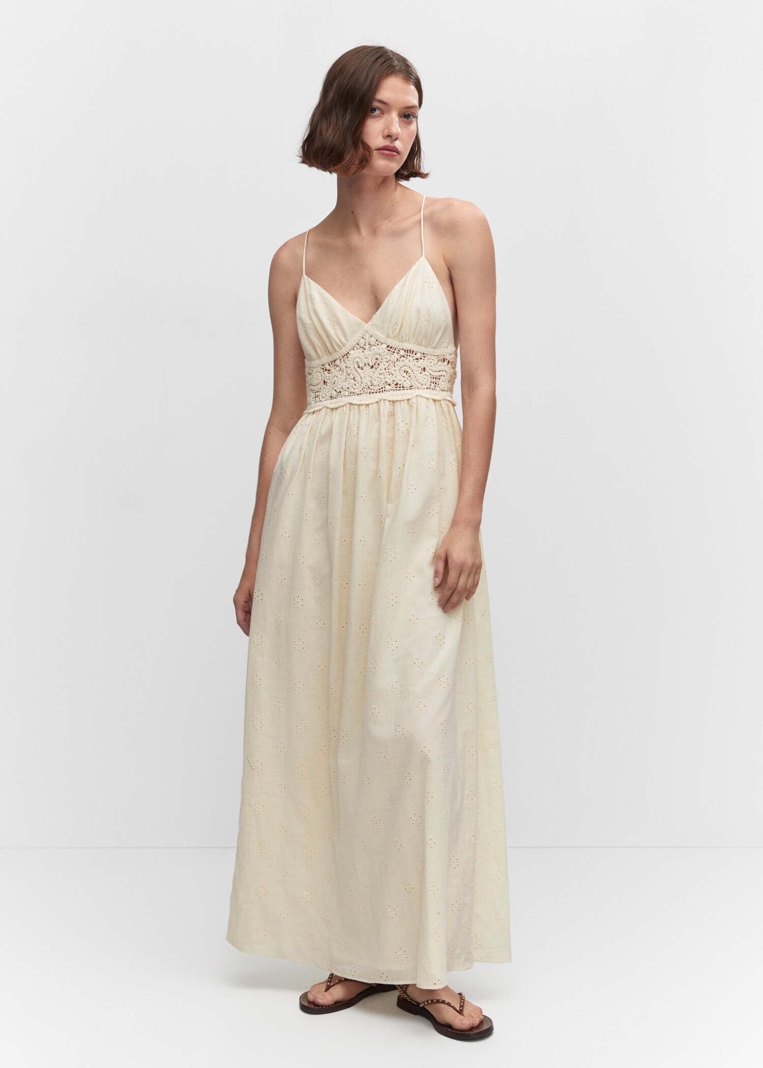 Crochet panel dress - General plane