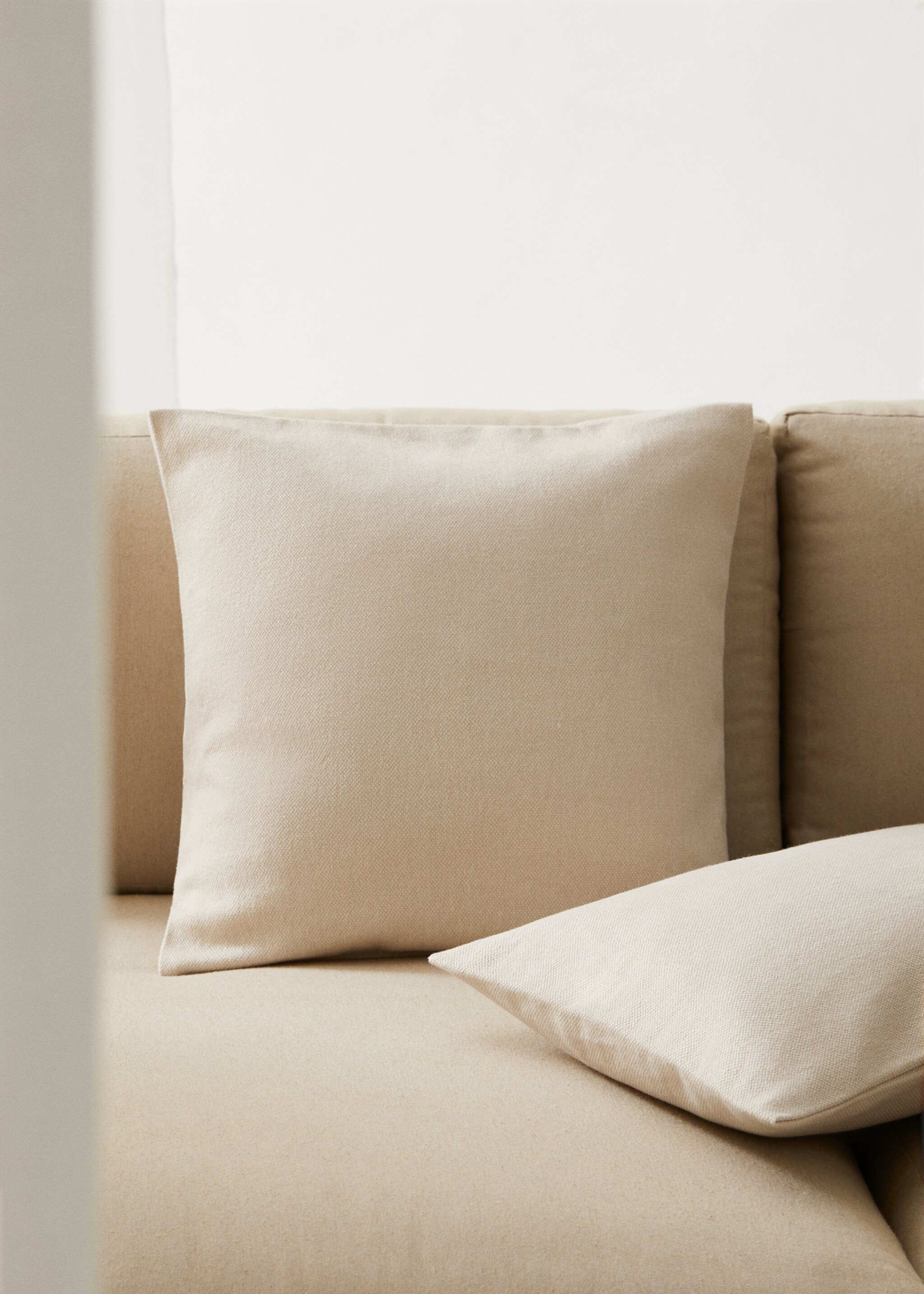 Διακοσμητική μαξιλαροθήκη 100% βαμβάκι 45x45 εκ - Γενικό πλάνο, Μπεζ . Ref: 57012525-00.