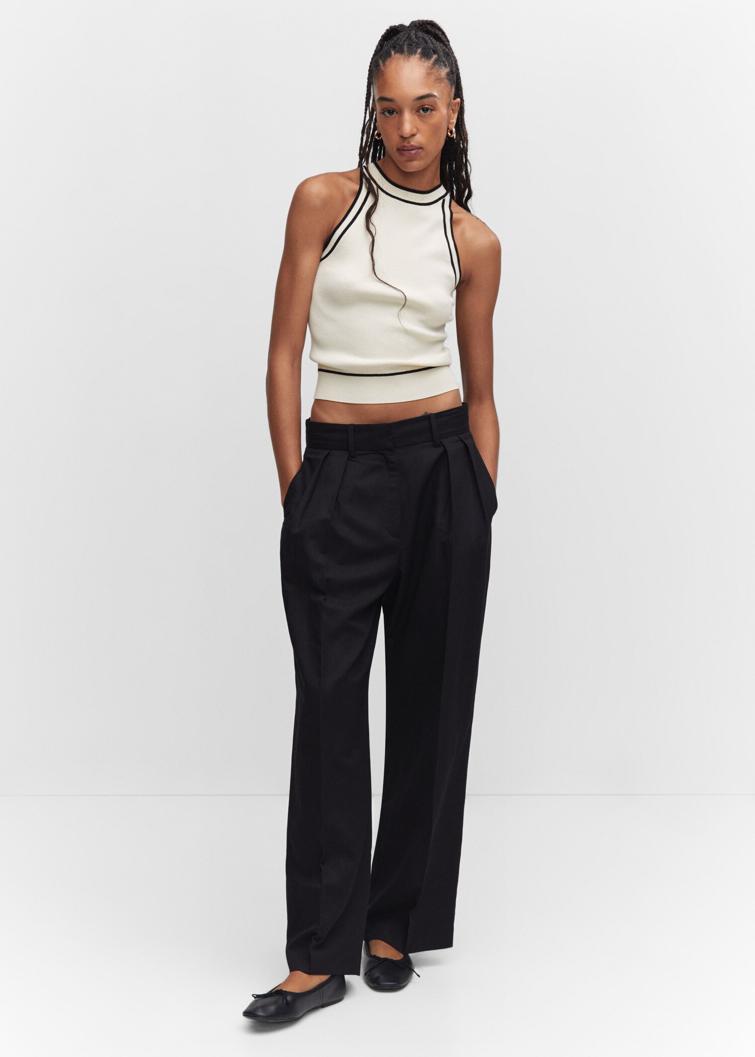 Knitted top with contrast details - General plane