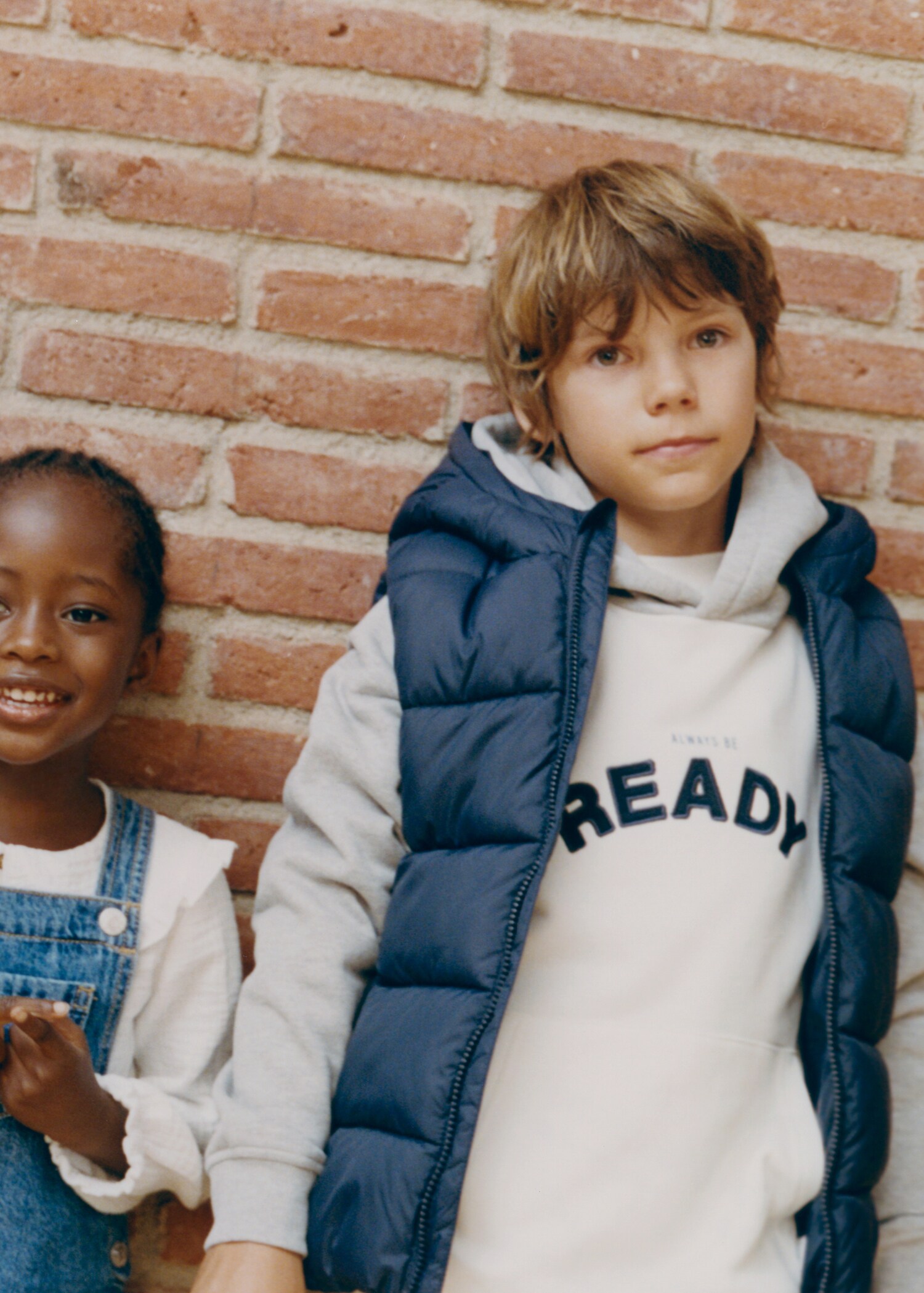 Baumwoll-Sweatshirt mit Aufschrift - Allgemeine Ansicht