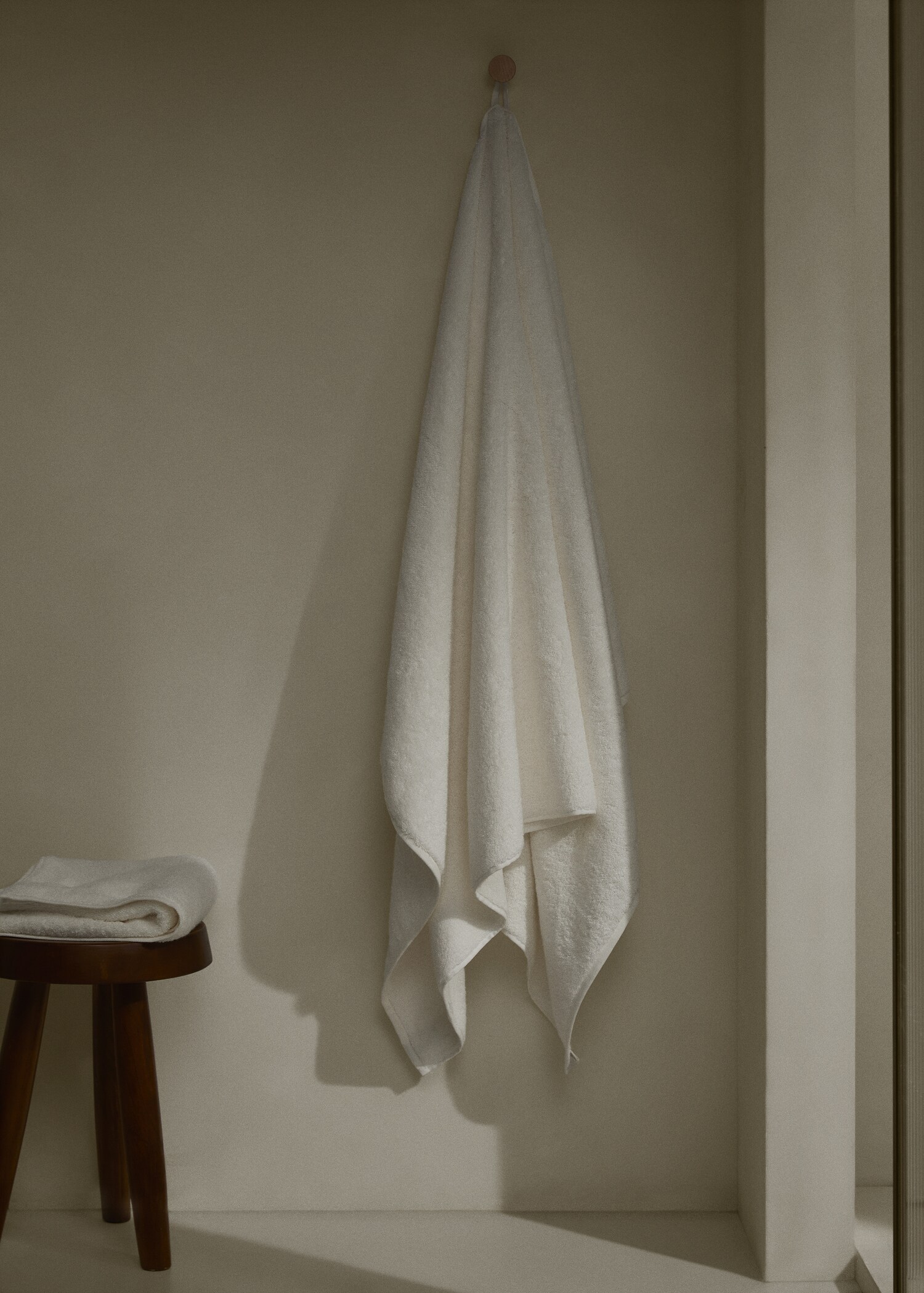 600gr/m2 cotton bath towel 90x150cm - General plane