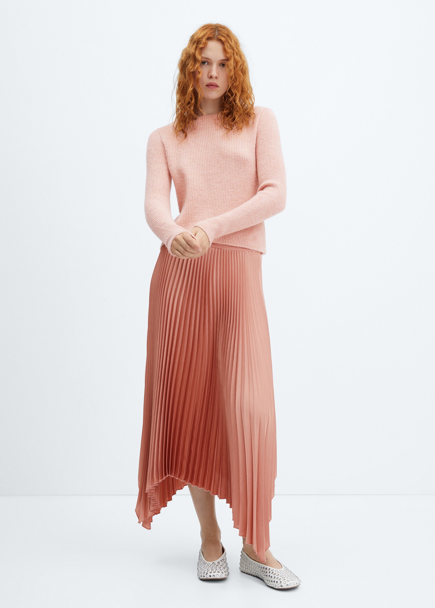 Irregular pleated skirt - General plane