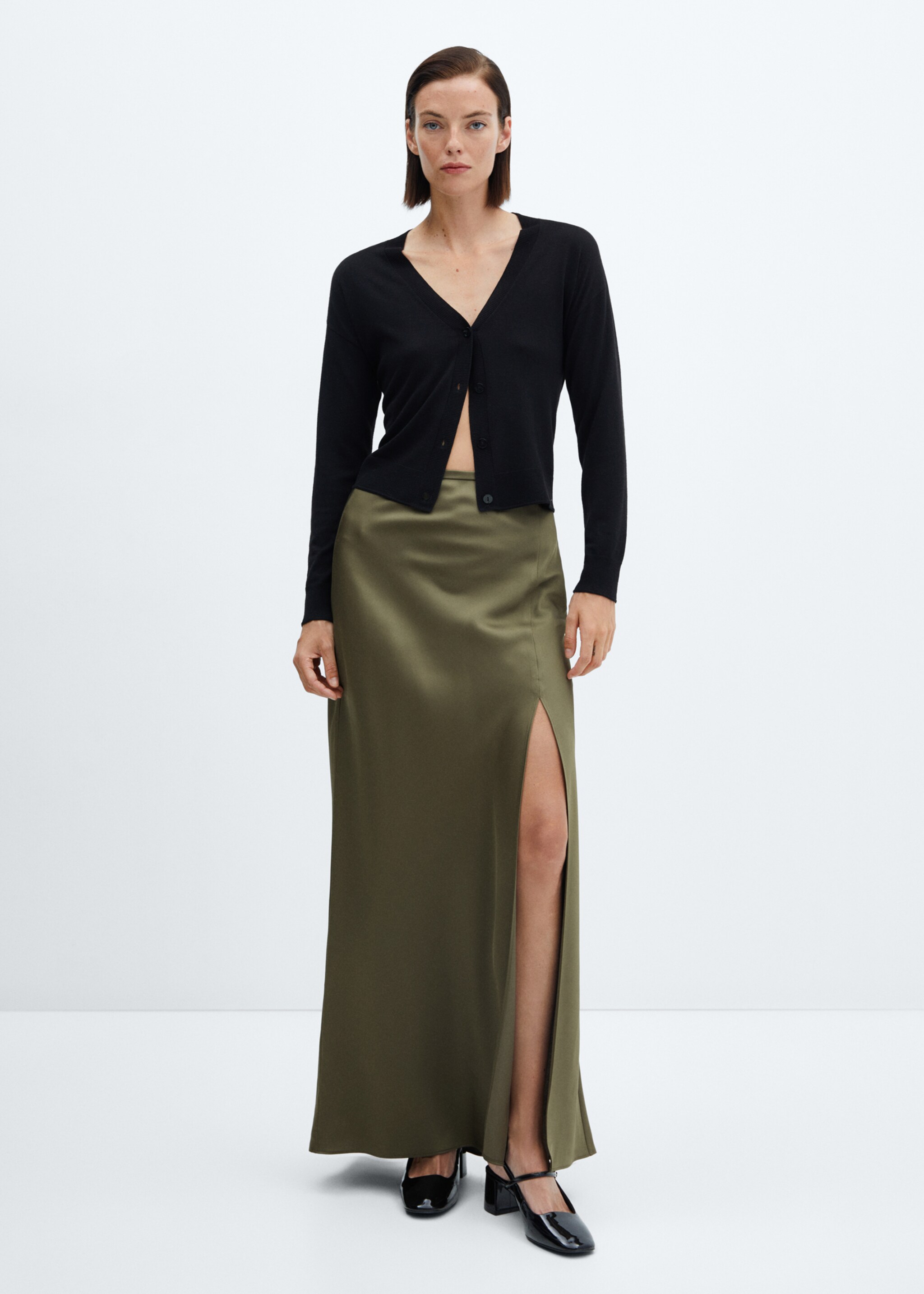 Satin skirt with side slit - General plane, Green. Ref: 57016717-00.