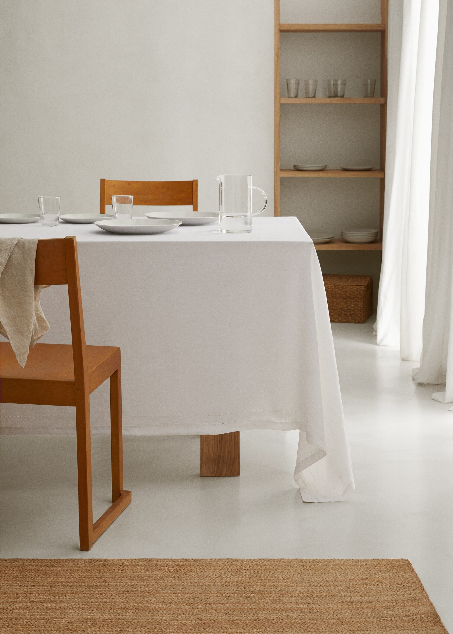 100% linen tablecloth with seam detail 170x170cm - General plane