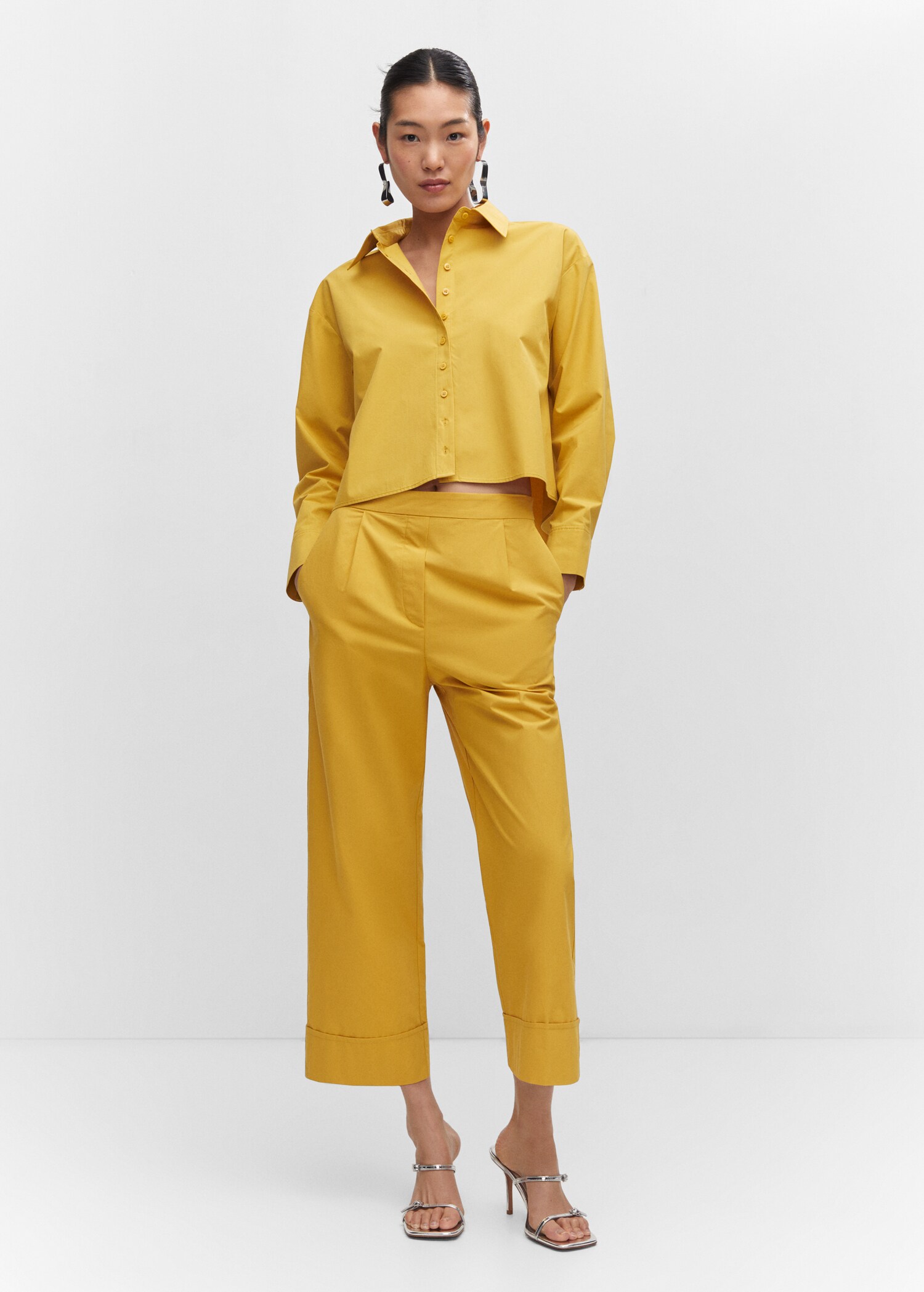 Pleated culottes trousers - General plane