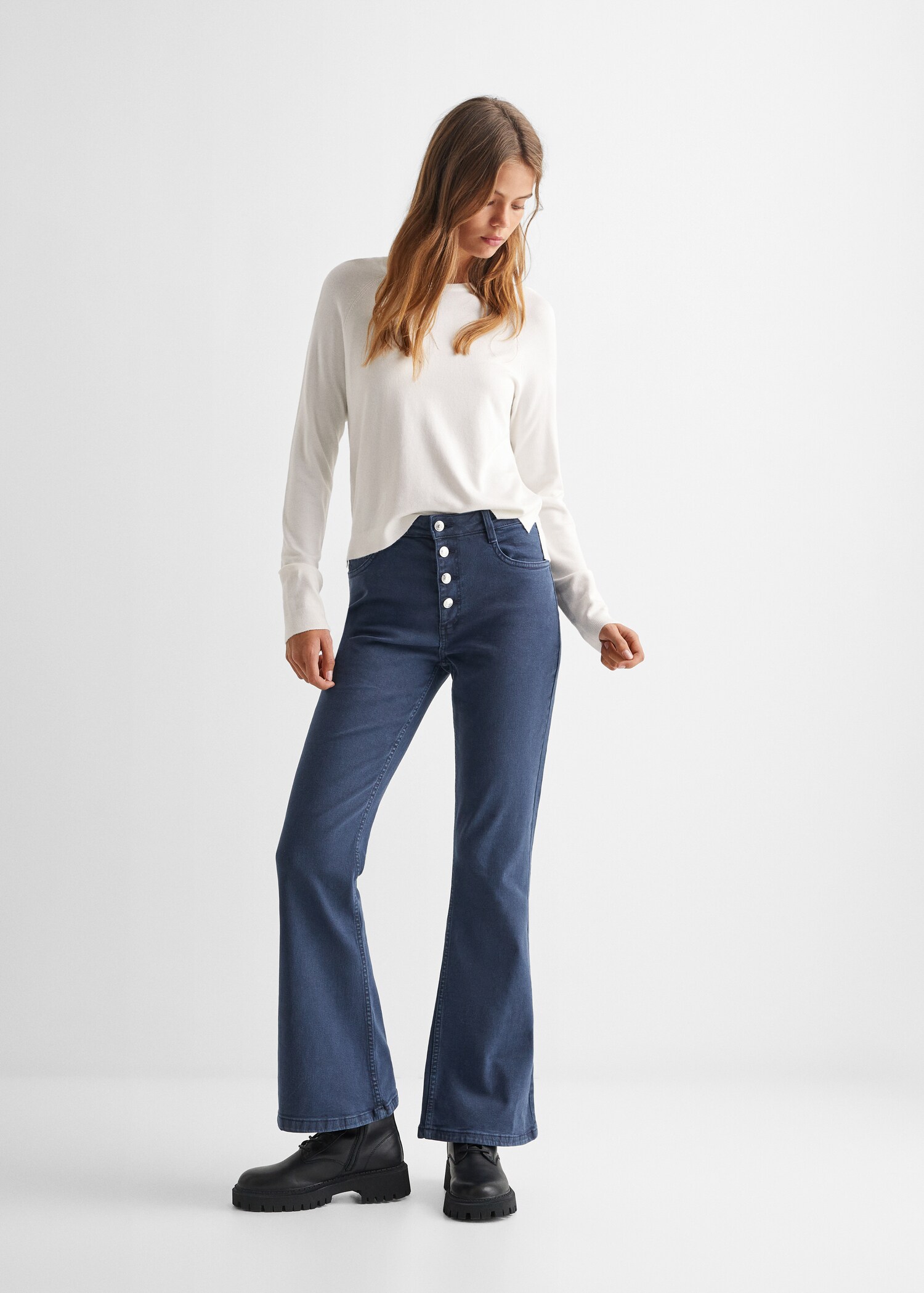 Jeans flare botones - Plano general