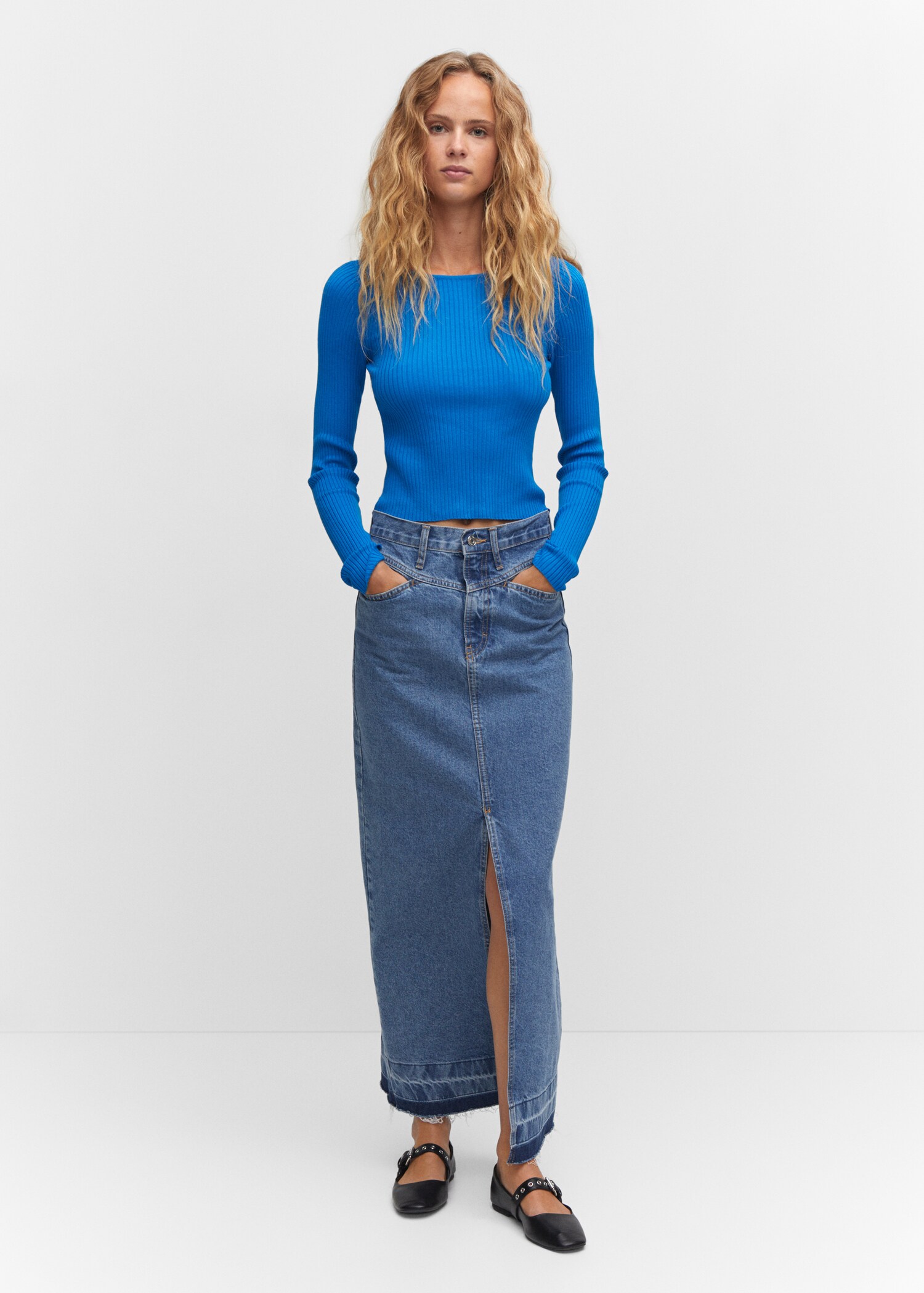 Ribbed round-neck sweater - General plane