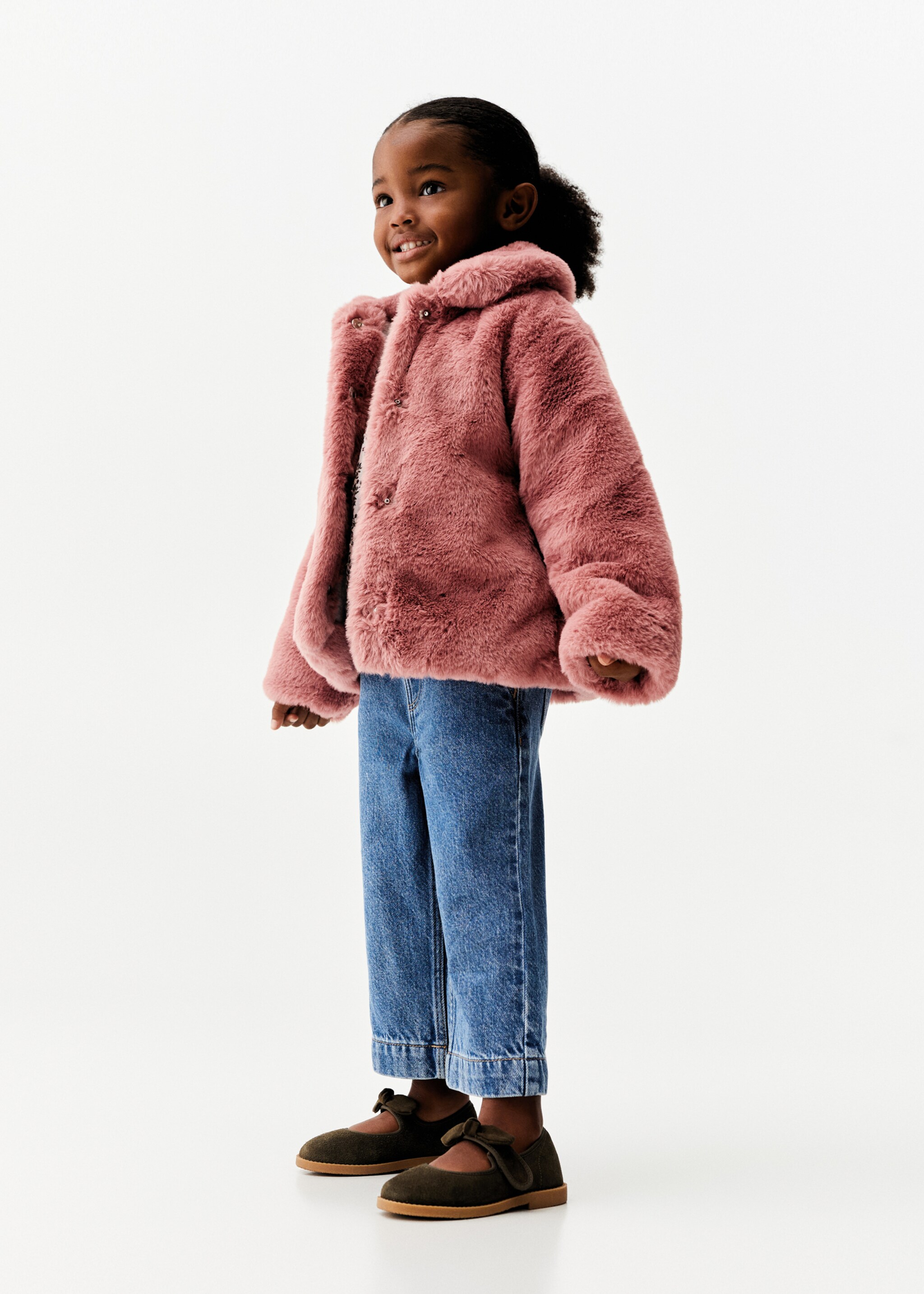 Fur-effect coat - General plane
