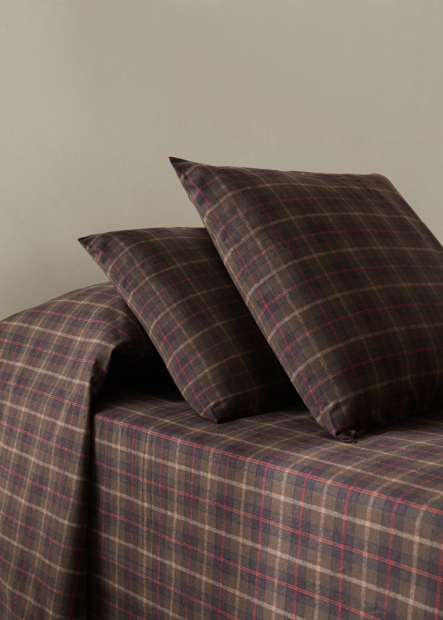 Checked design flannel pillow case 50x75cm (Pack of 2) - General plane