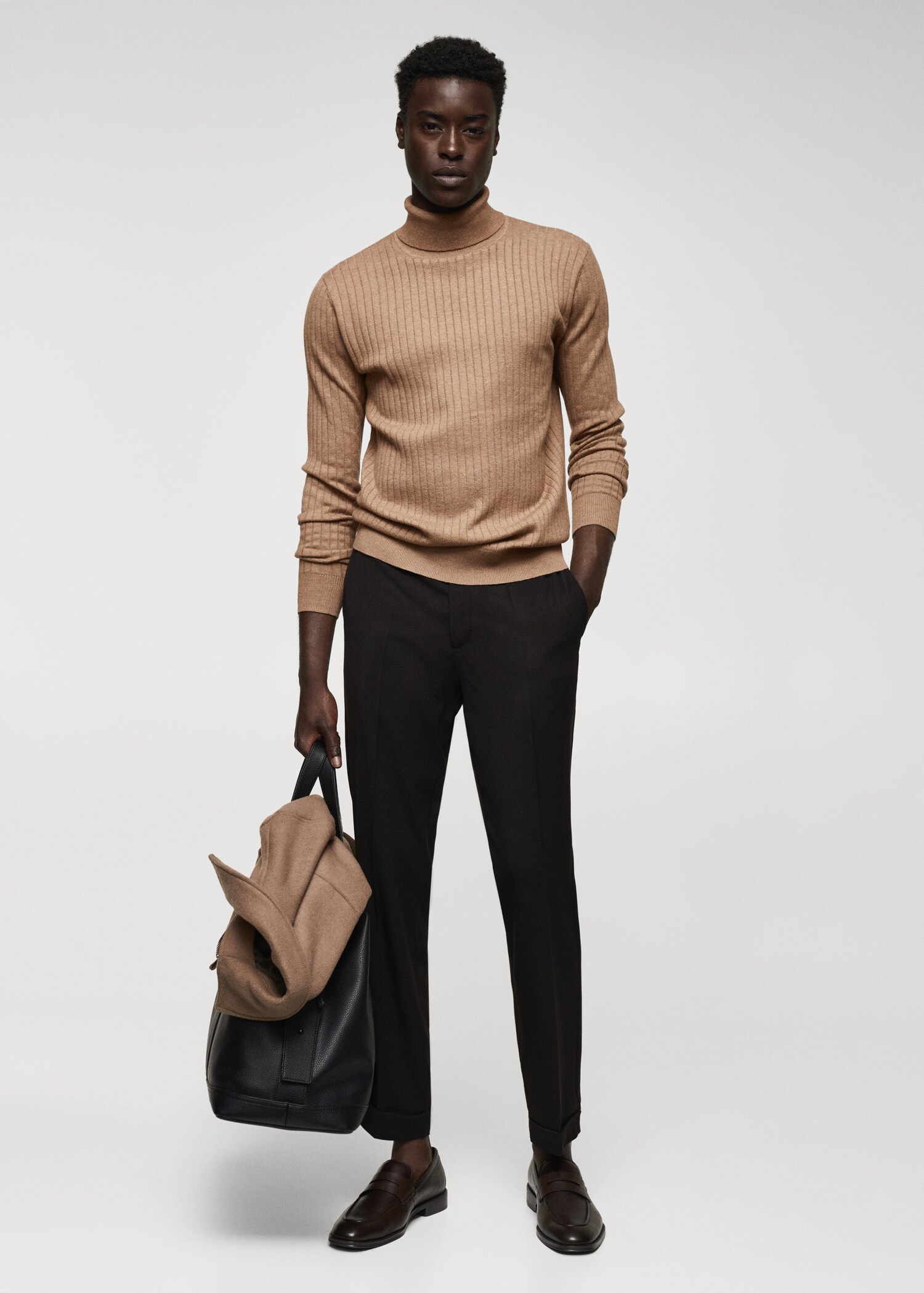 Gerippter Rollkragenpullover - Allgemeine Ansicht