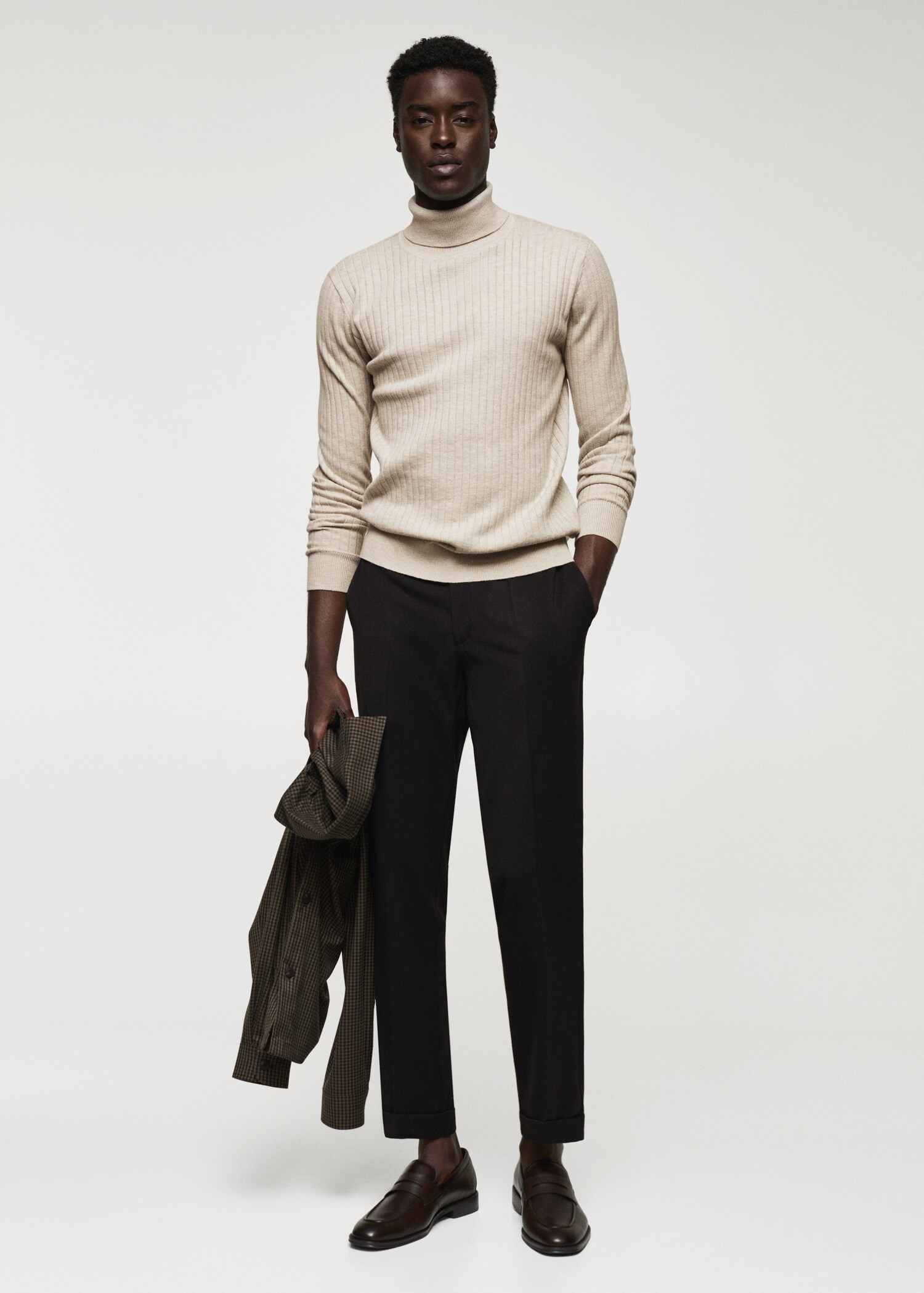 Gerippter Rollkragenpullover - Allgemeine Ansicht