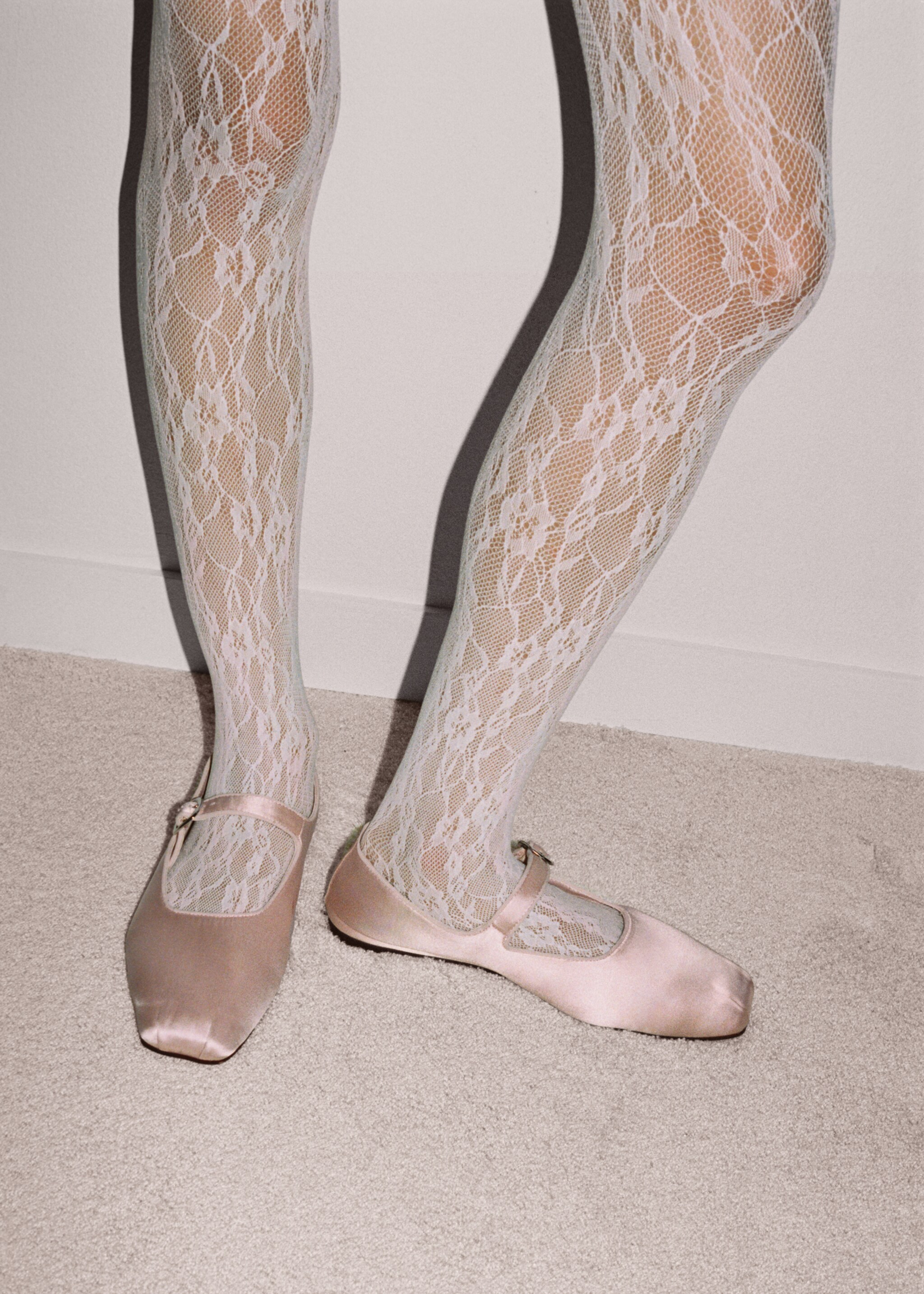 Satin ballet flats with buckle - General plane