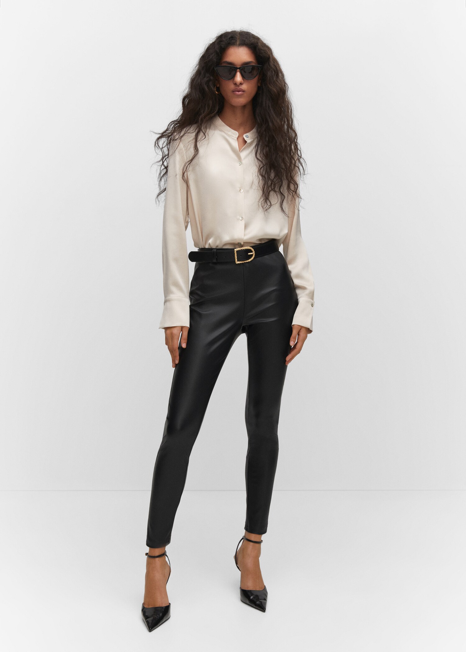 Leather-effect leggings - General plane