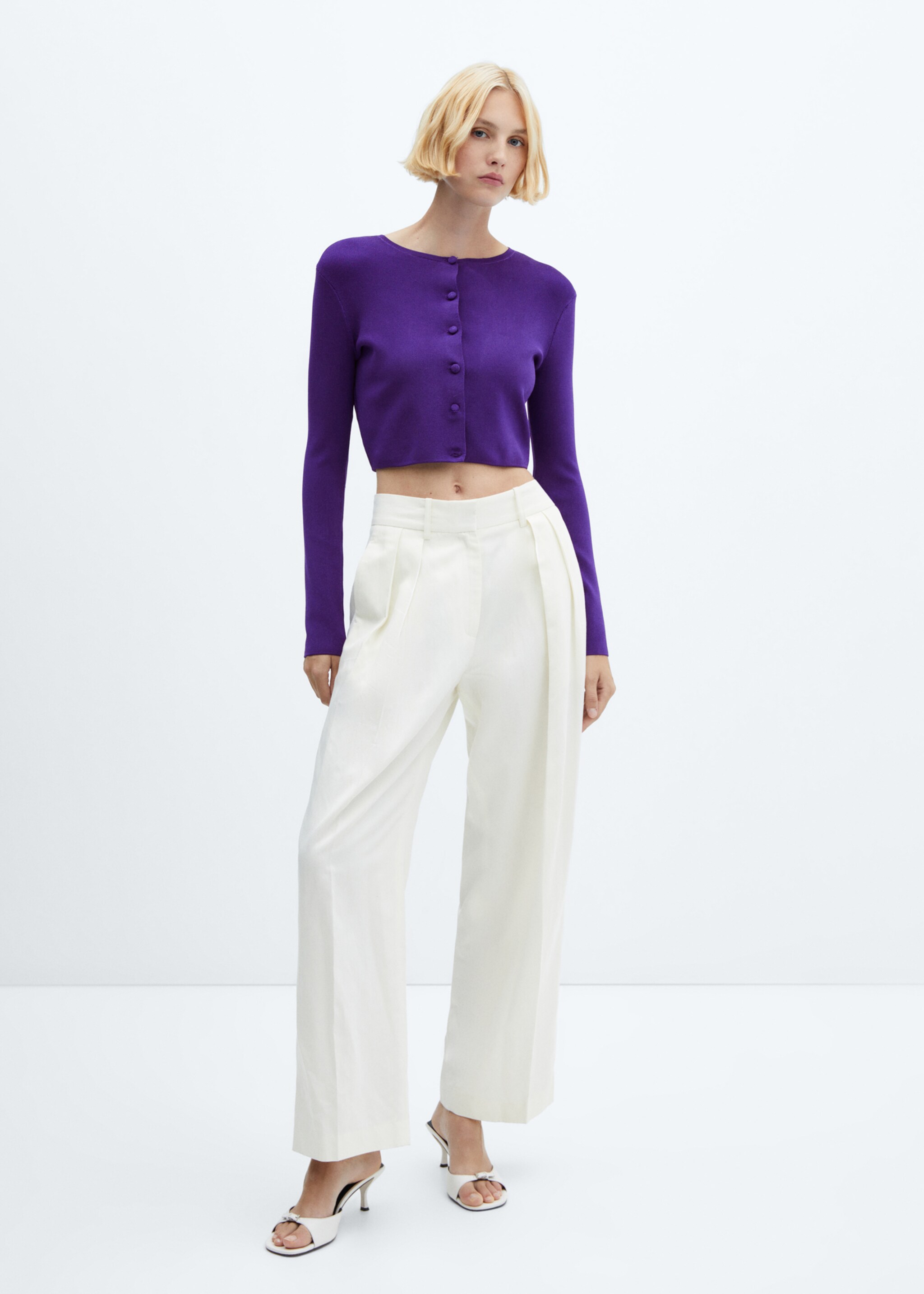Geknöpfter Cardigan in Cropped-Länge - Allgemeine Ansicht