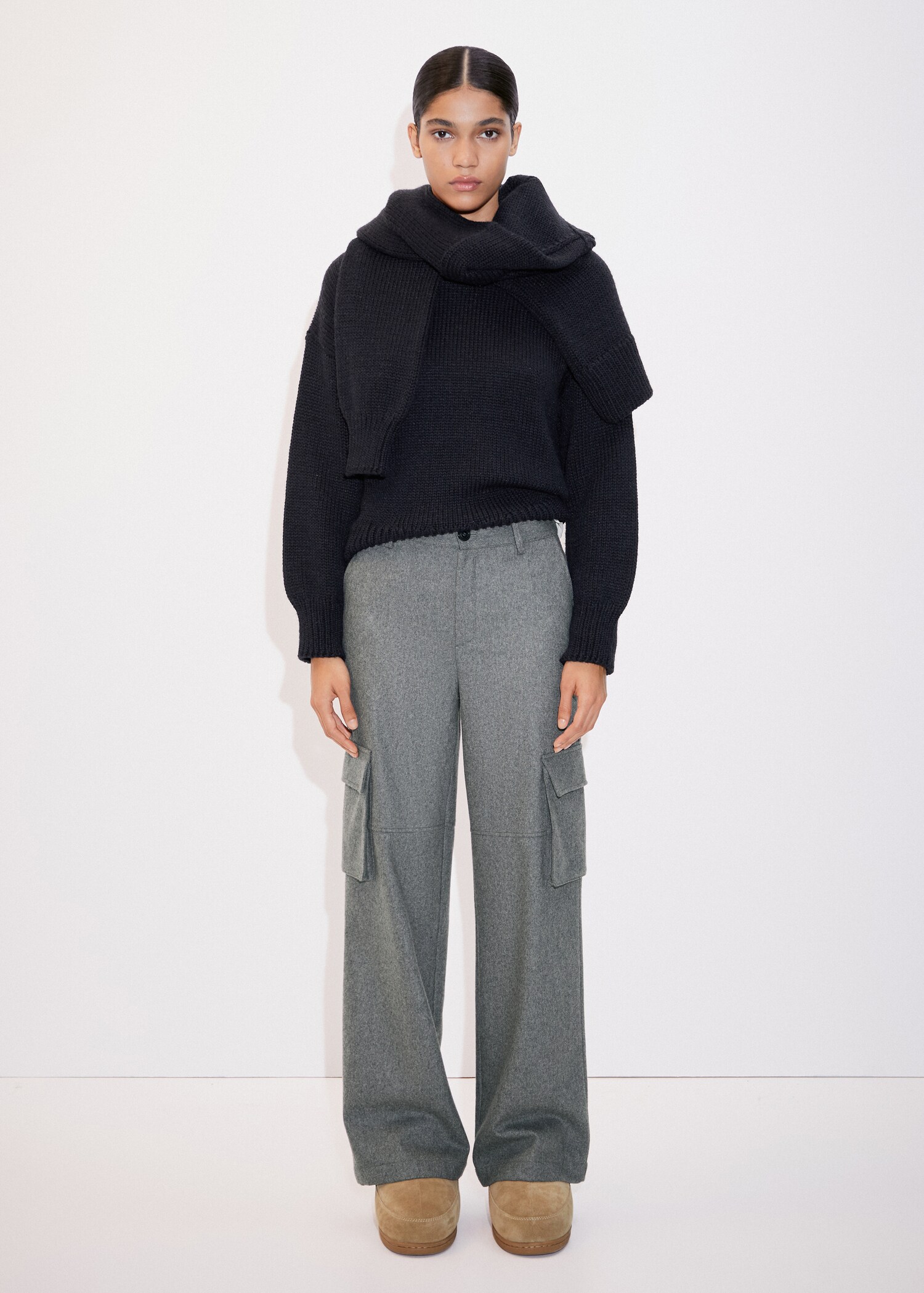 Wool-blend cargo trousers - General plane