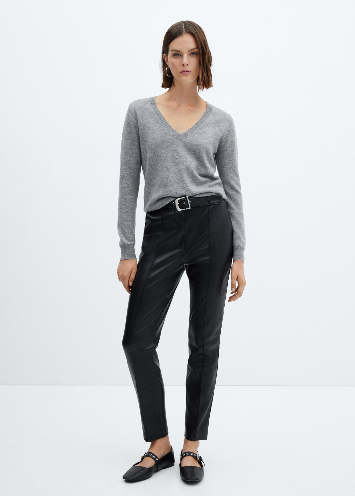 Leder-Effekt-Hose mit Gürtel - Allgemeine Ansicht