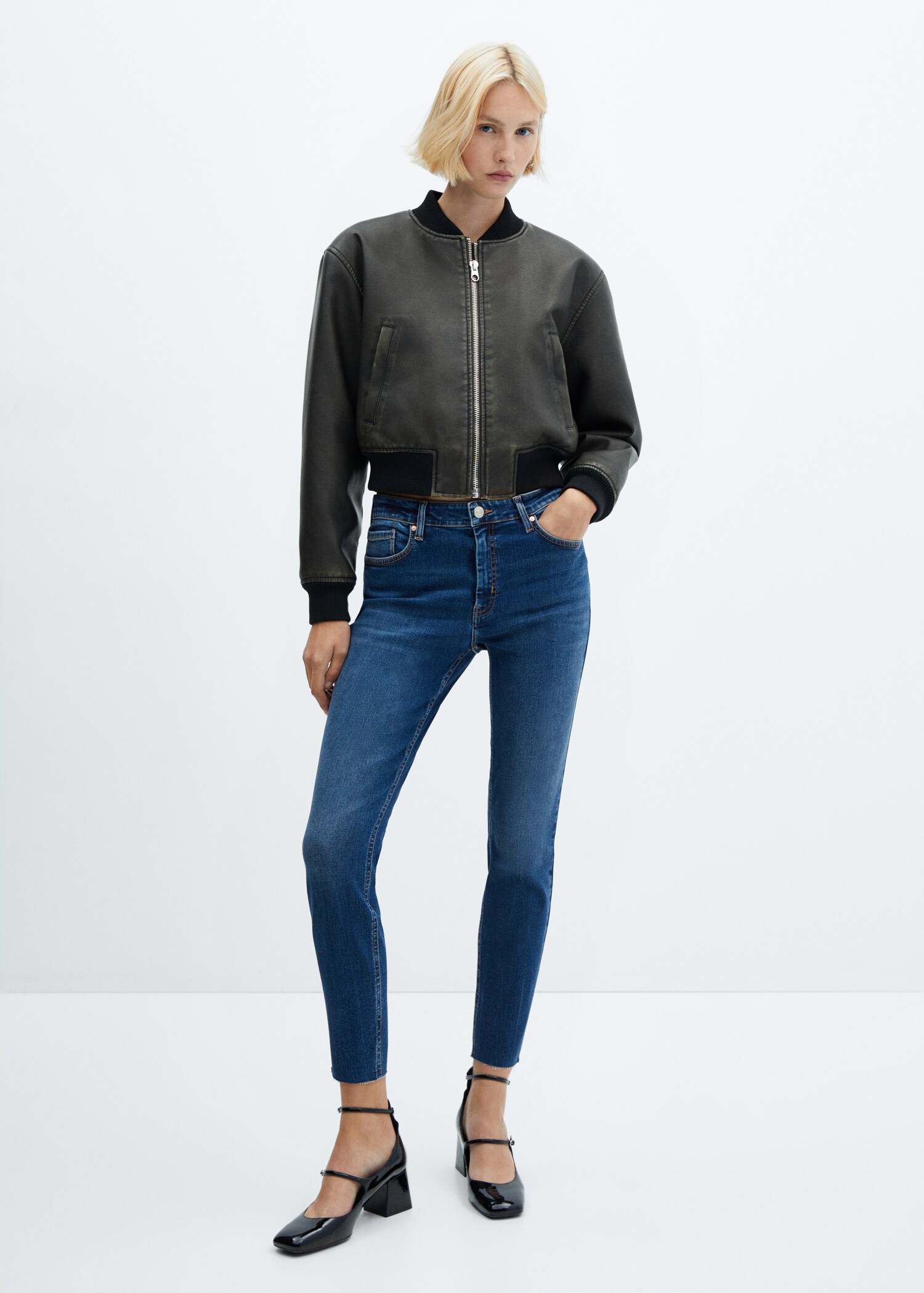 Skinny-Jeans in Cropped-Länge - Allgemeine Ansicht