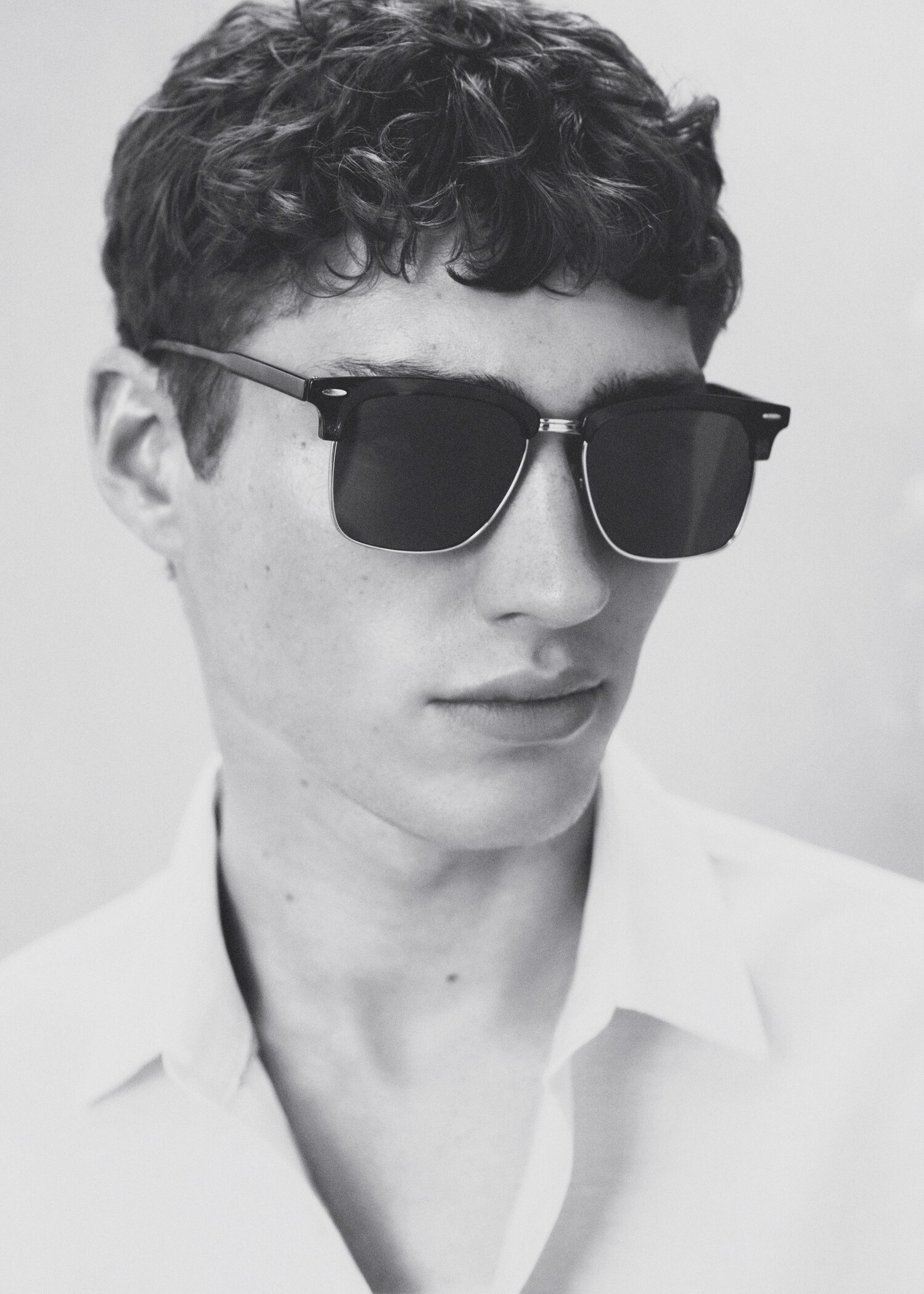 Polarised sunglasses - General plane