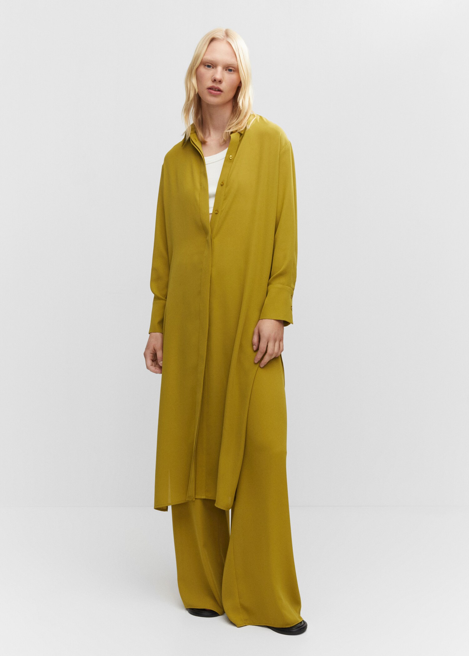 Robe chemise ouvertures - Plan général