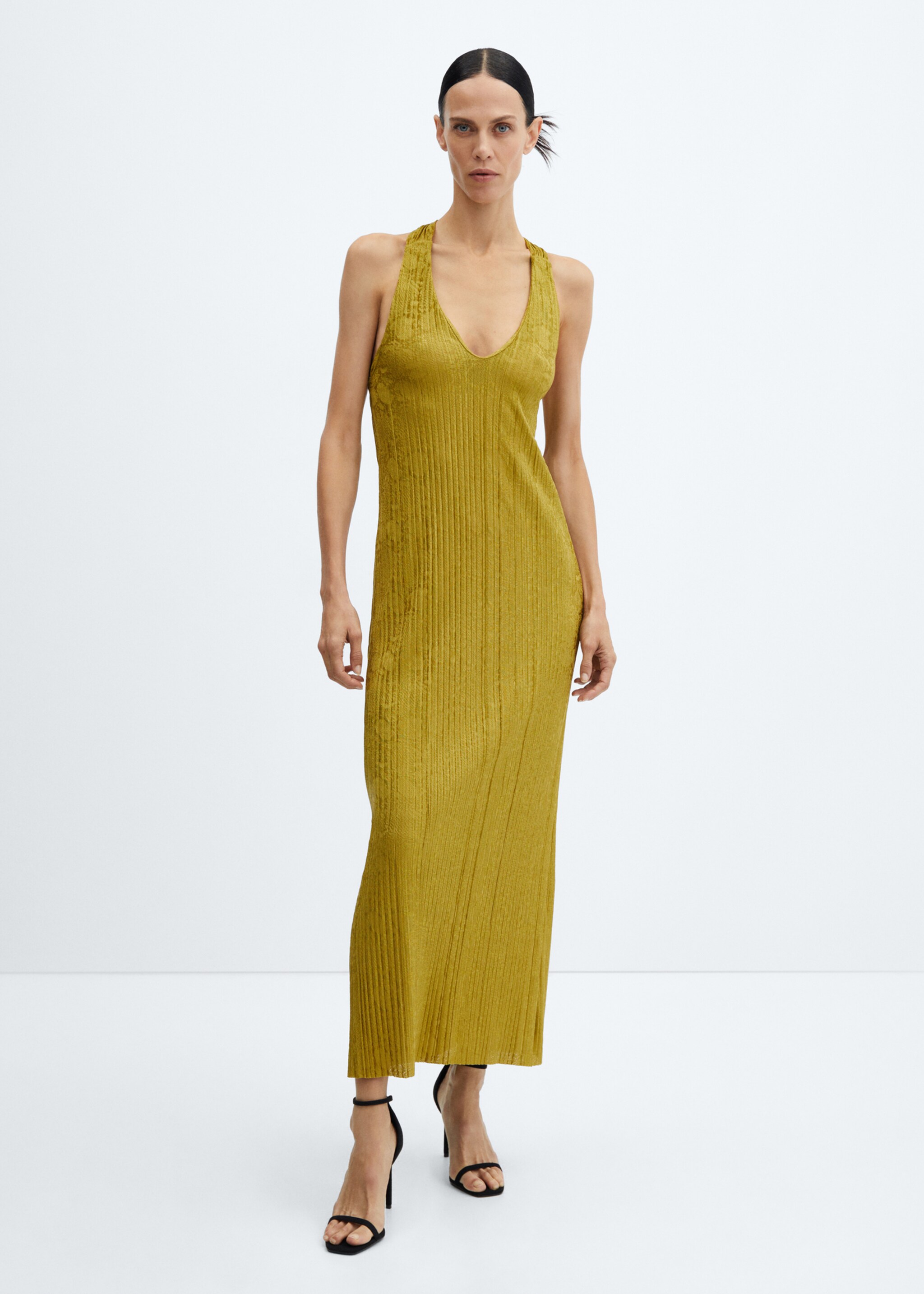 Rückenfreies Plissée-Kleid - Allgemeine Ansicht