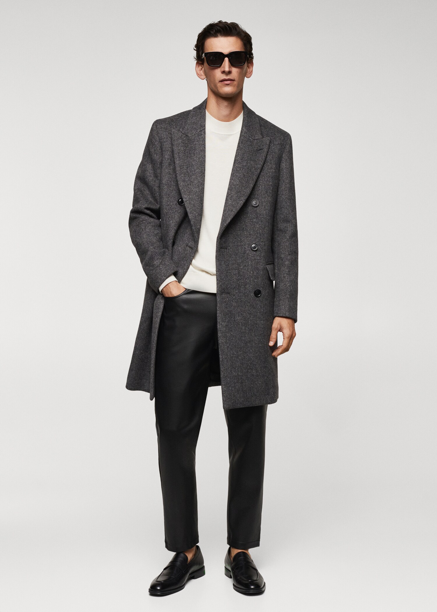 Leather-effect slim-fit trousers - General plane