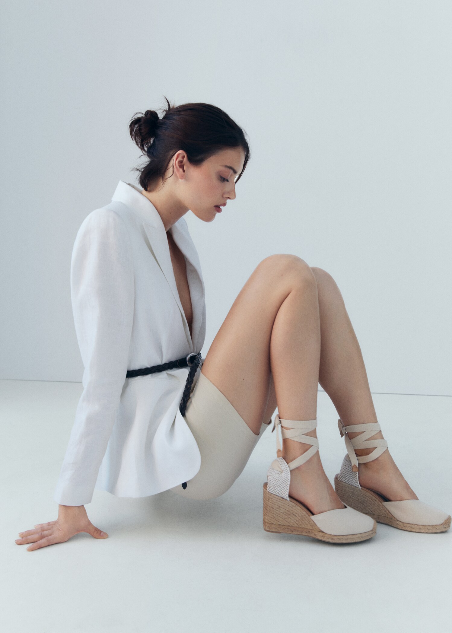Wedge shoe with straps - General plane