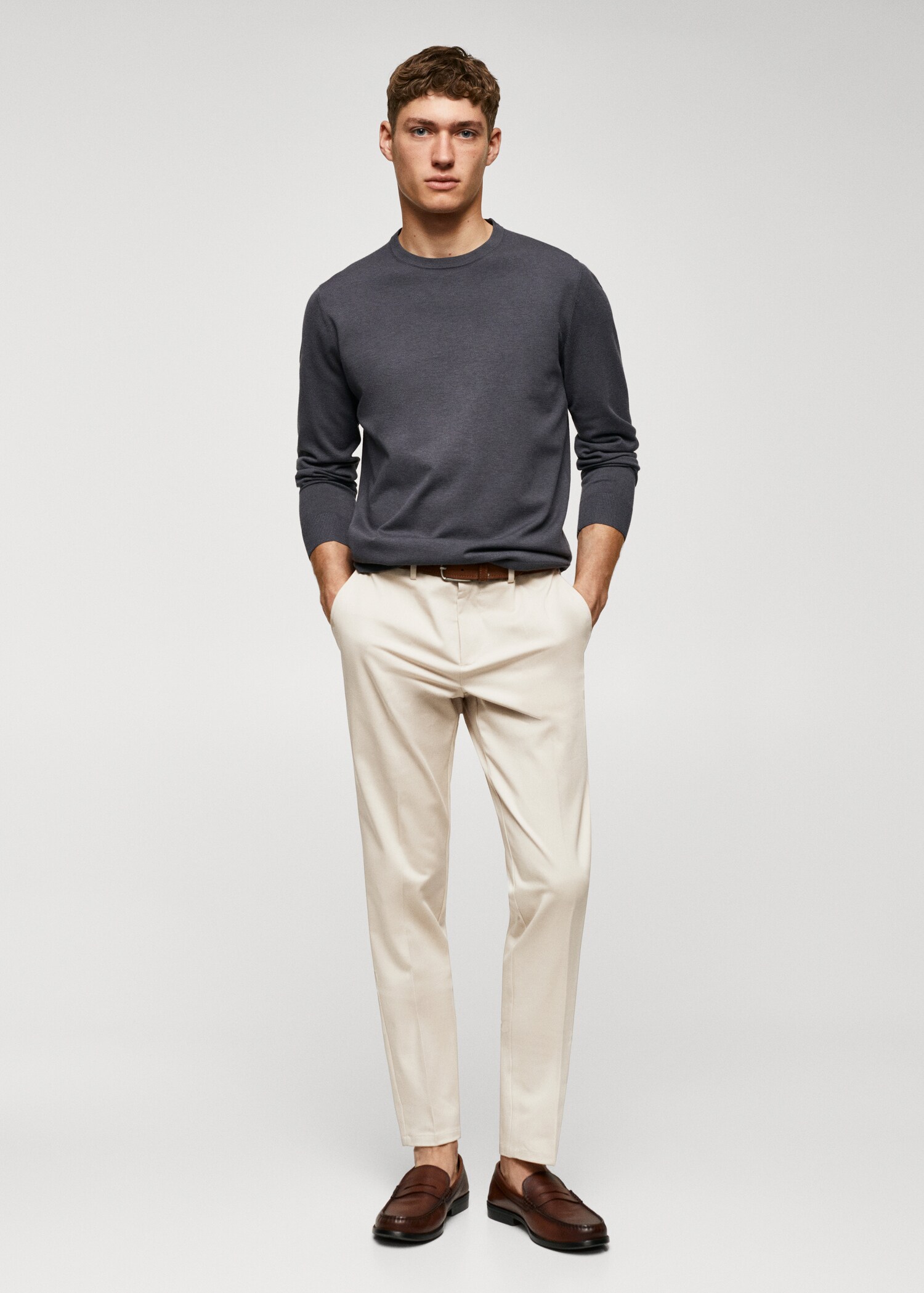 Slim fit chino trousers - General plane