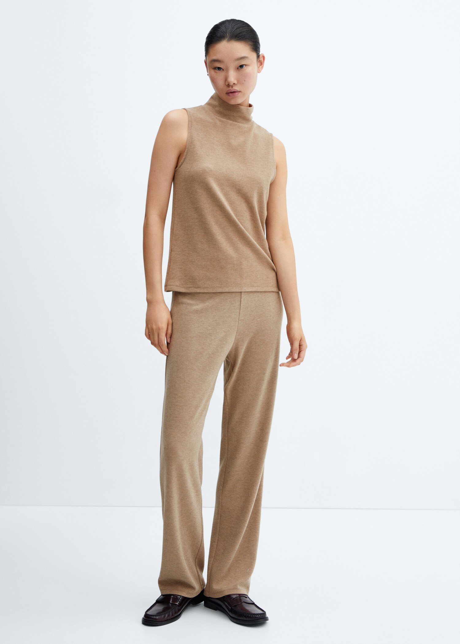 Straight knitted trousers - General plane